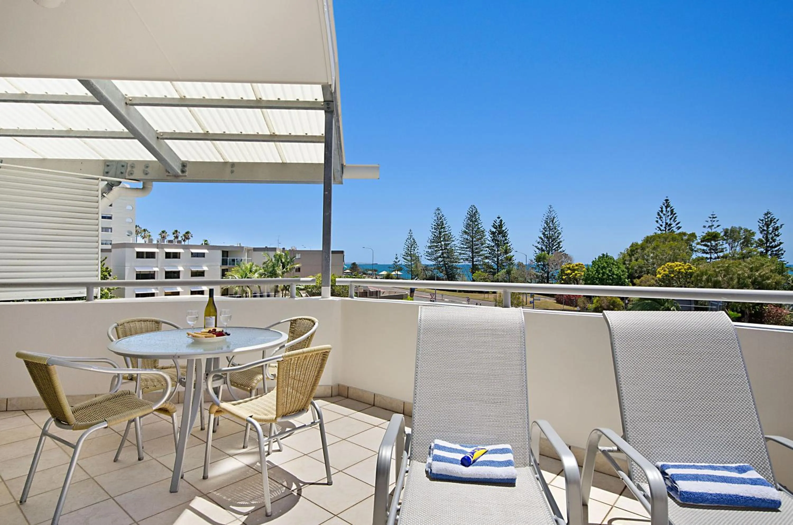 Day in Beach Club Resort Mooloolaba