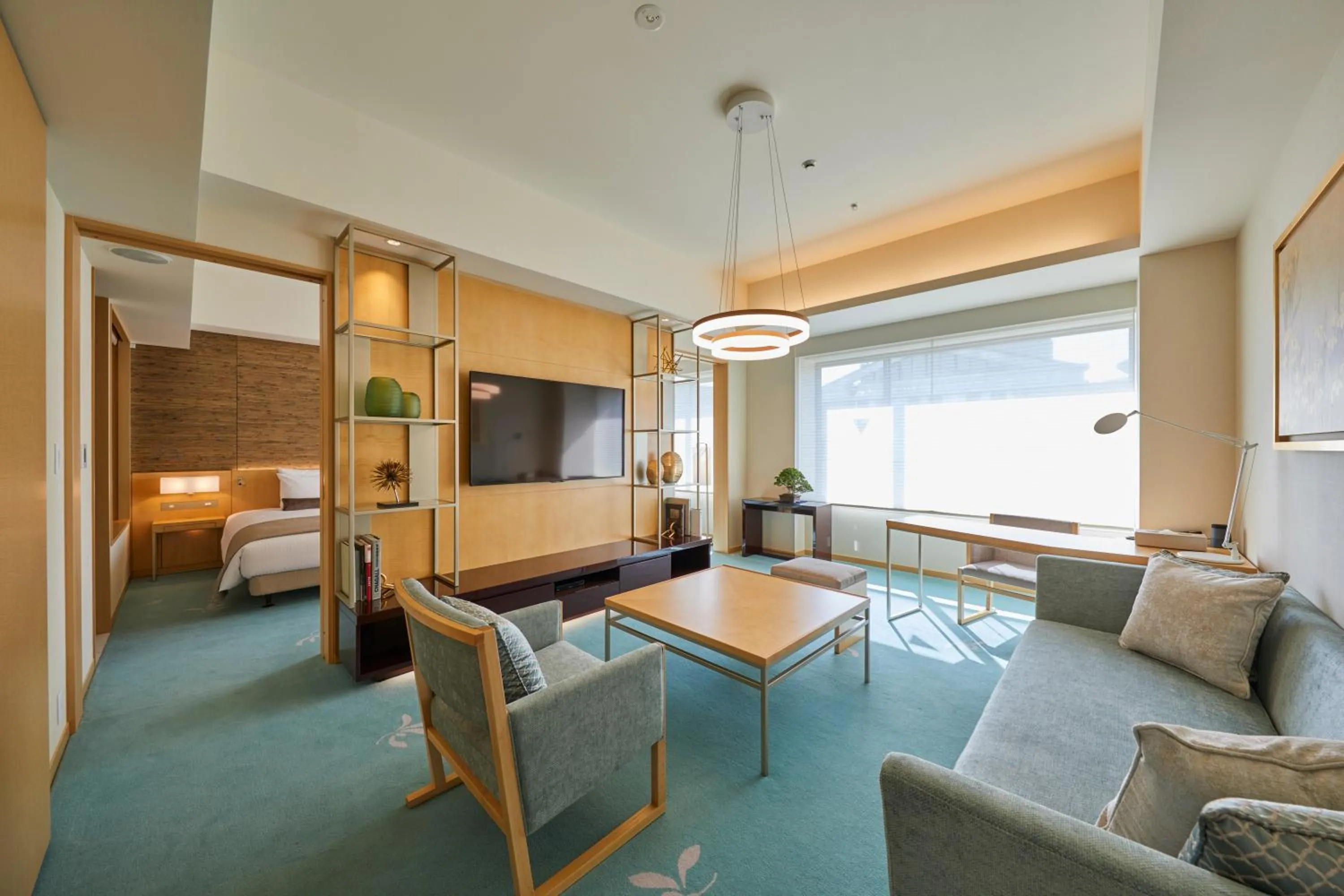 Living room, Bed in THE KITANO HOTEL TOKYO