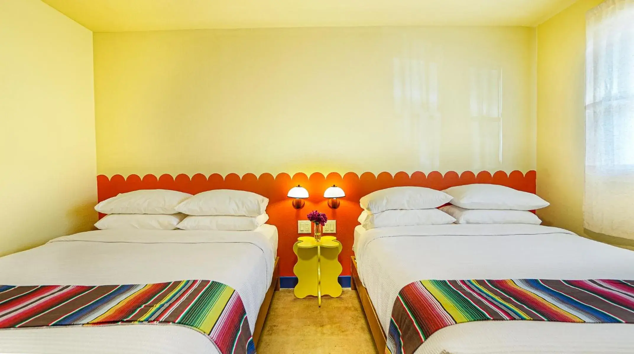 Bed in The Siesta Motel Bed in The Siesta Motel