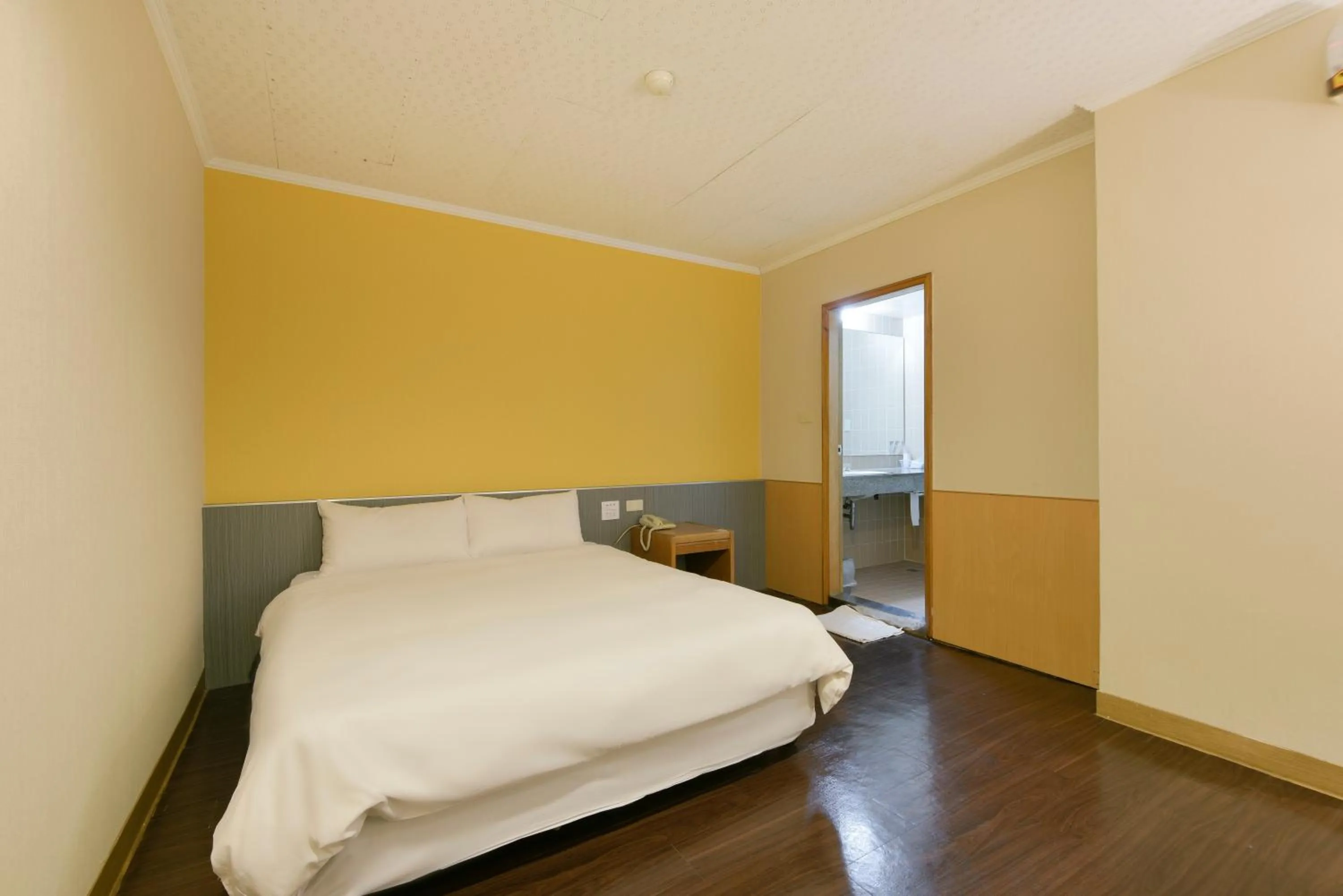 Bed in Back Home Hotel