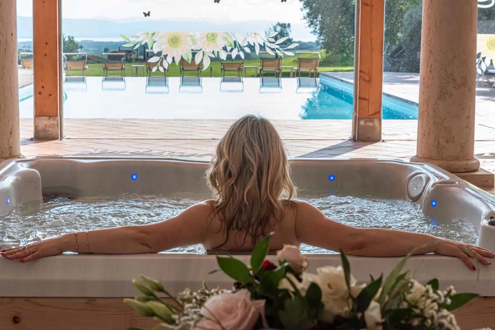 Hot Tub in Locanda Poggioleone