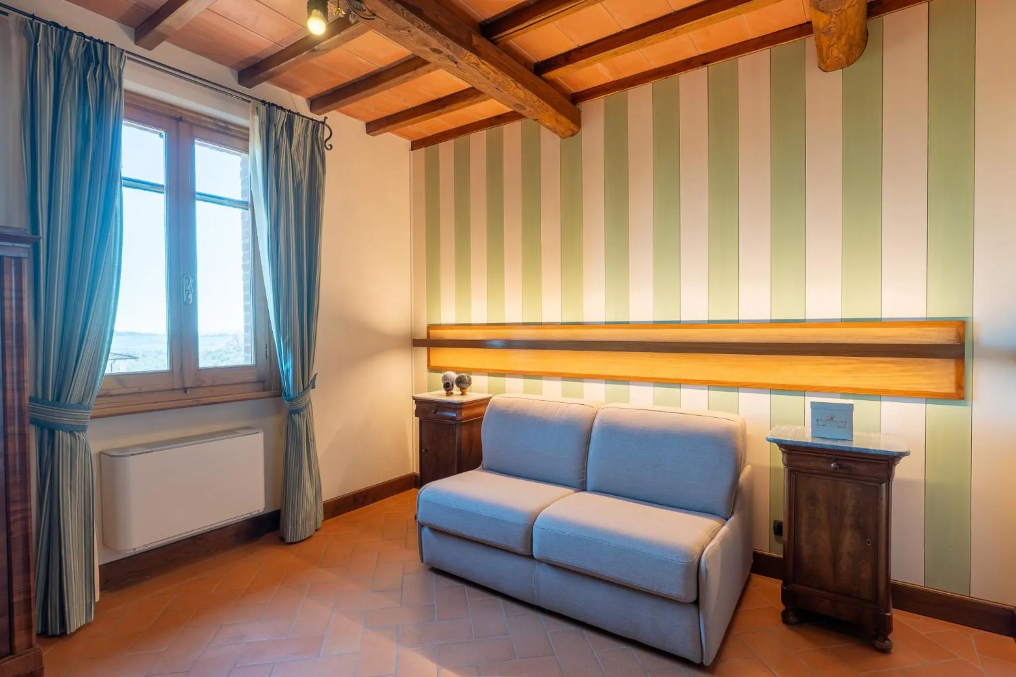 Seating area in Locanda Poggioleone