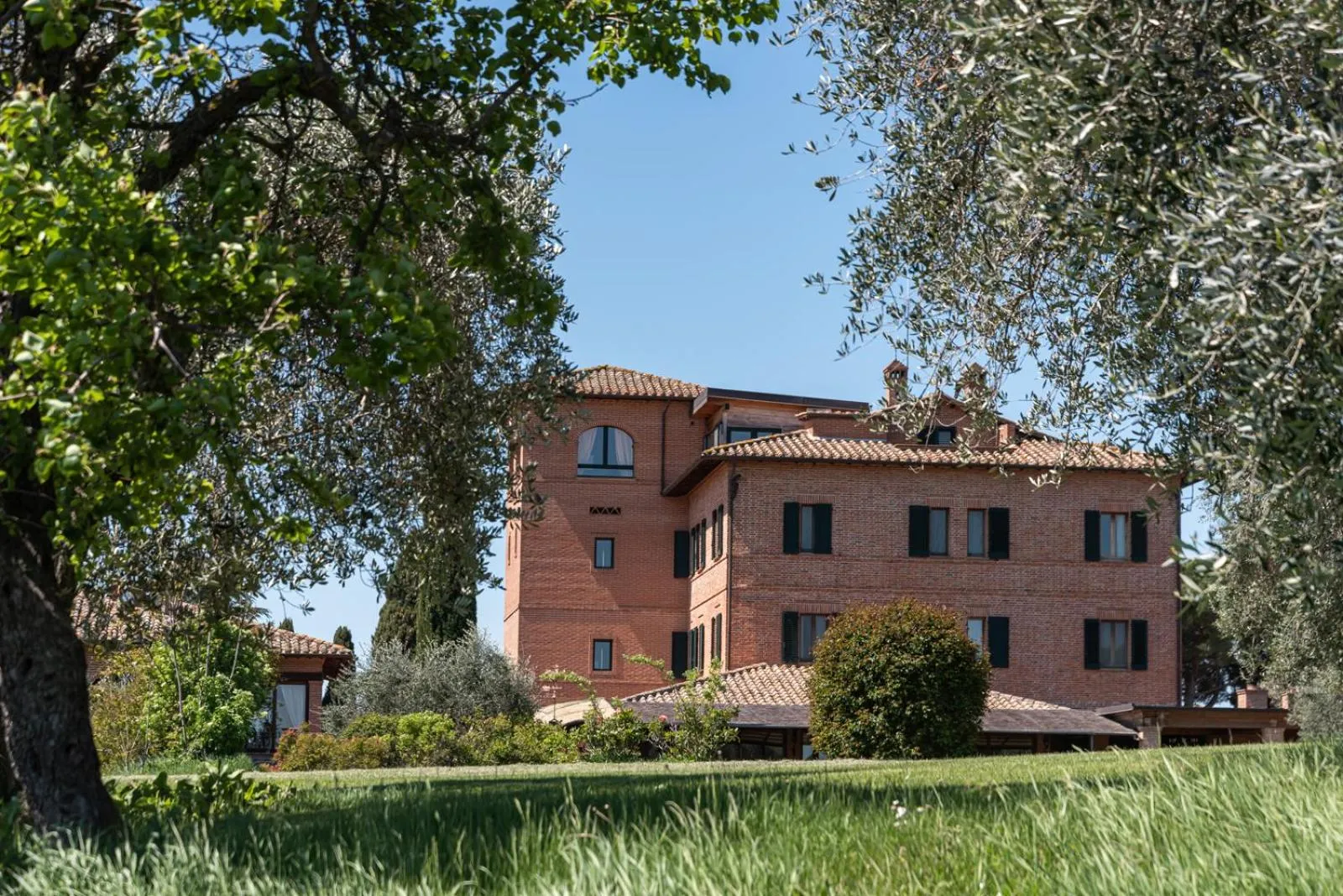 Property building in Locanda Poggioleone