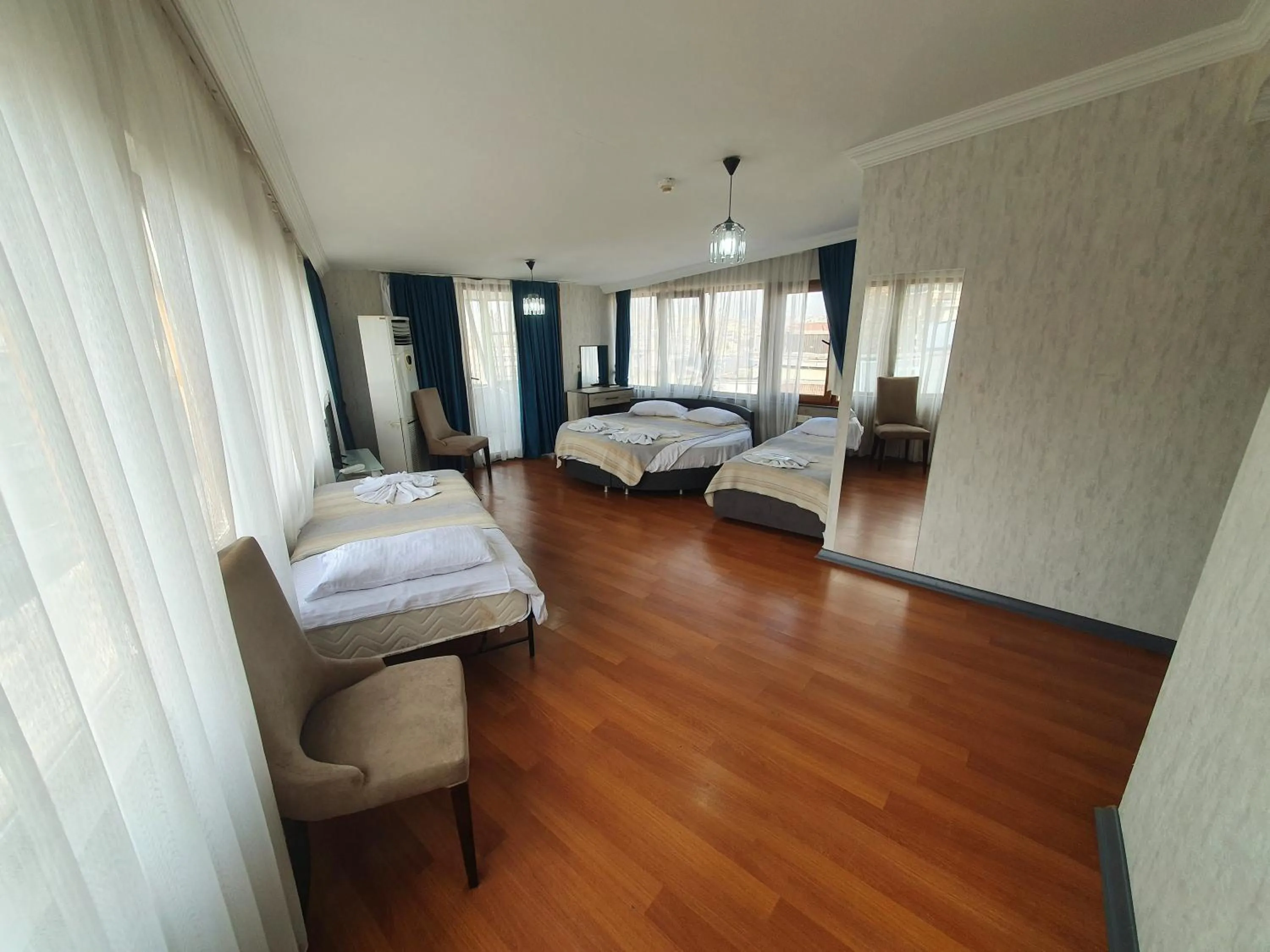 Photo of the whole room, Bed in Omega Luxx Hotel