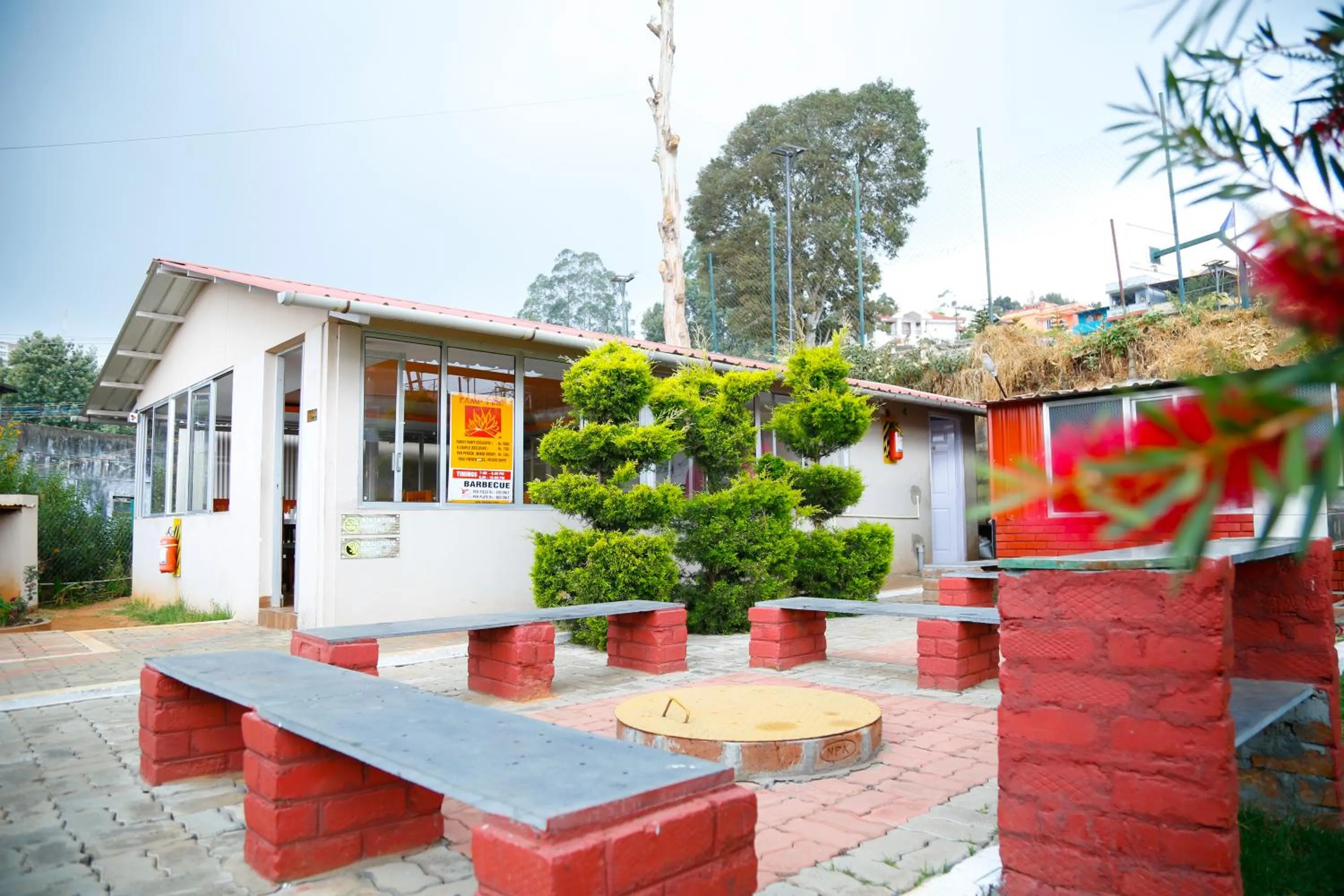 Garden in Paradise Perfect - Nonsmoking Non alcoholic No unmarried couples