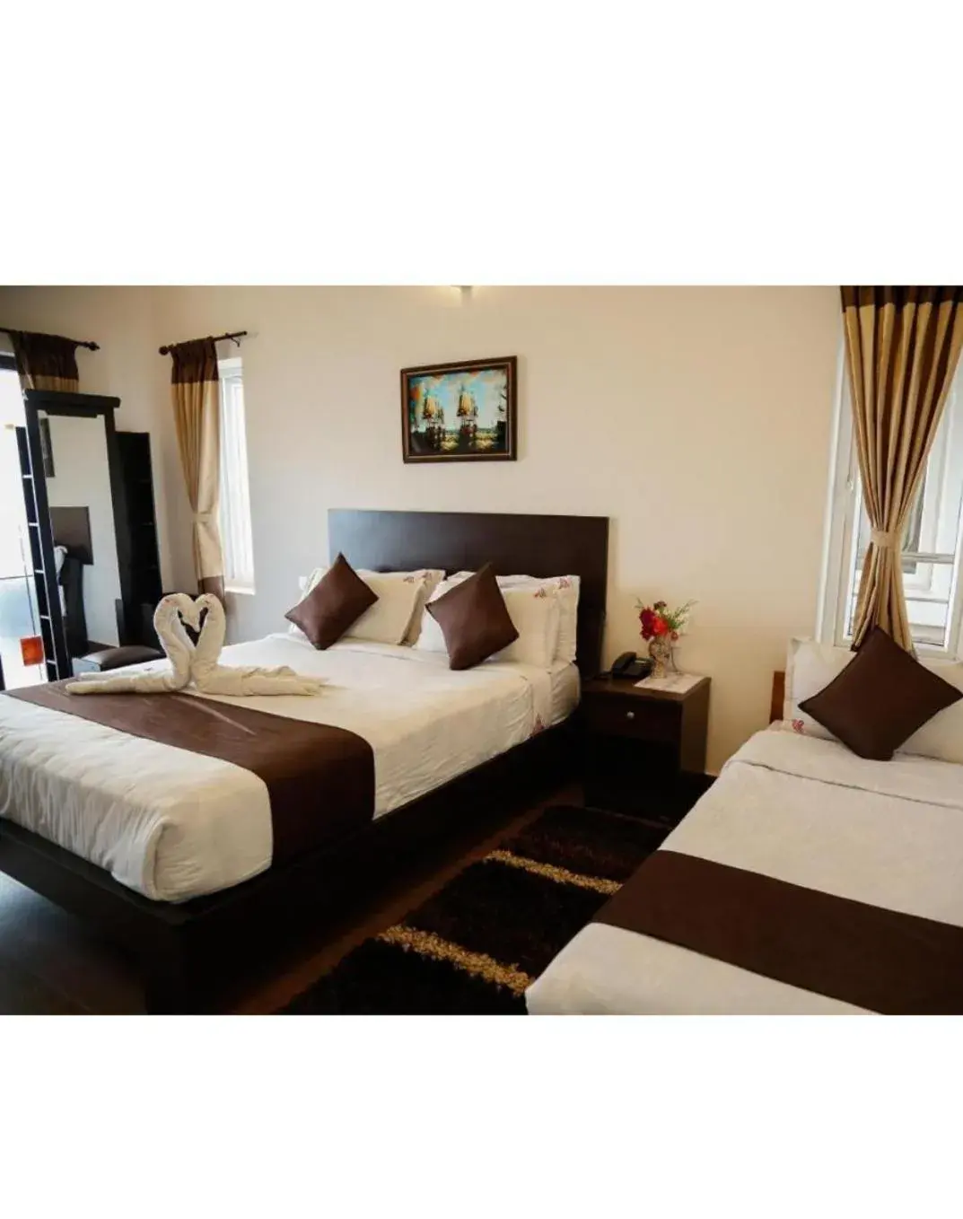 Deluxe Queen Room in Paradise Perfect - Nonsmoking Non alcoholic No unmarried couples Deluxe Queen Room in Paradise Perfect - Nonsmoking Non alcoholic No unmarried couples