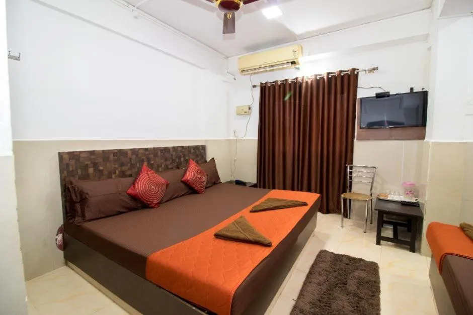 Bed in Travo Suites Panjim
