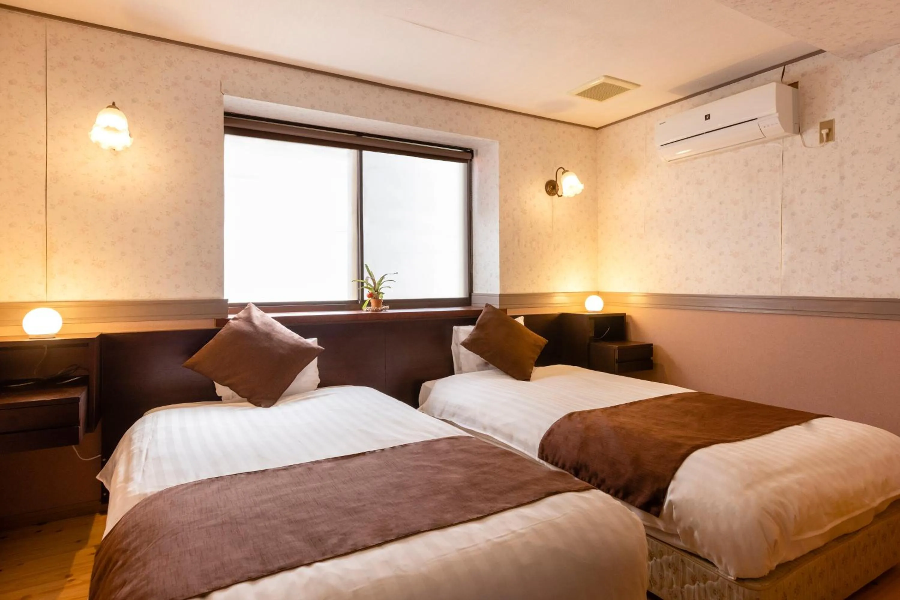 Photo of the whole room, Bed in Goto Conkana Kingdom Winery & Resort