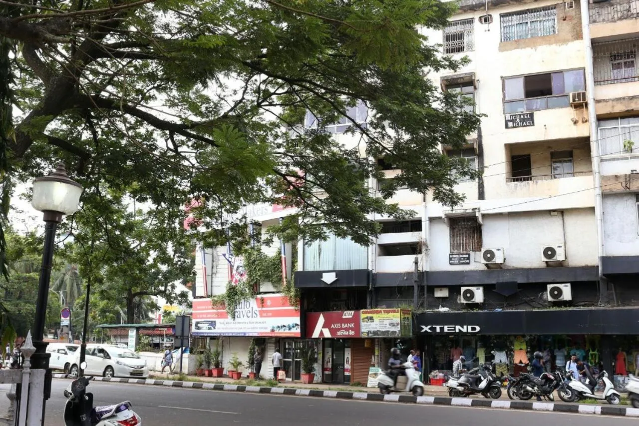 Facade/entrance in Viva Guest House