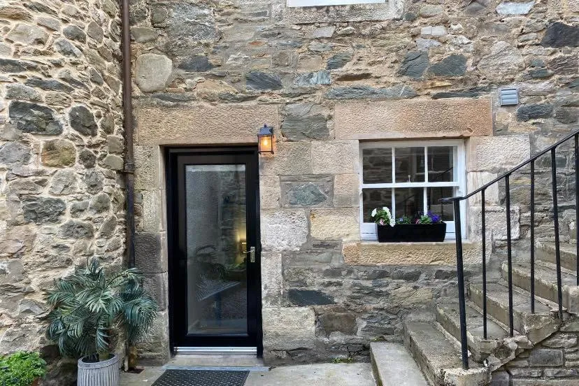 The Merryburn - Rooms and Courtyard Studios