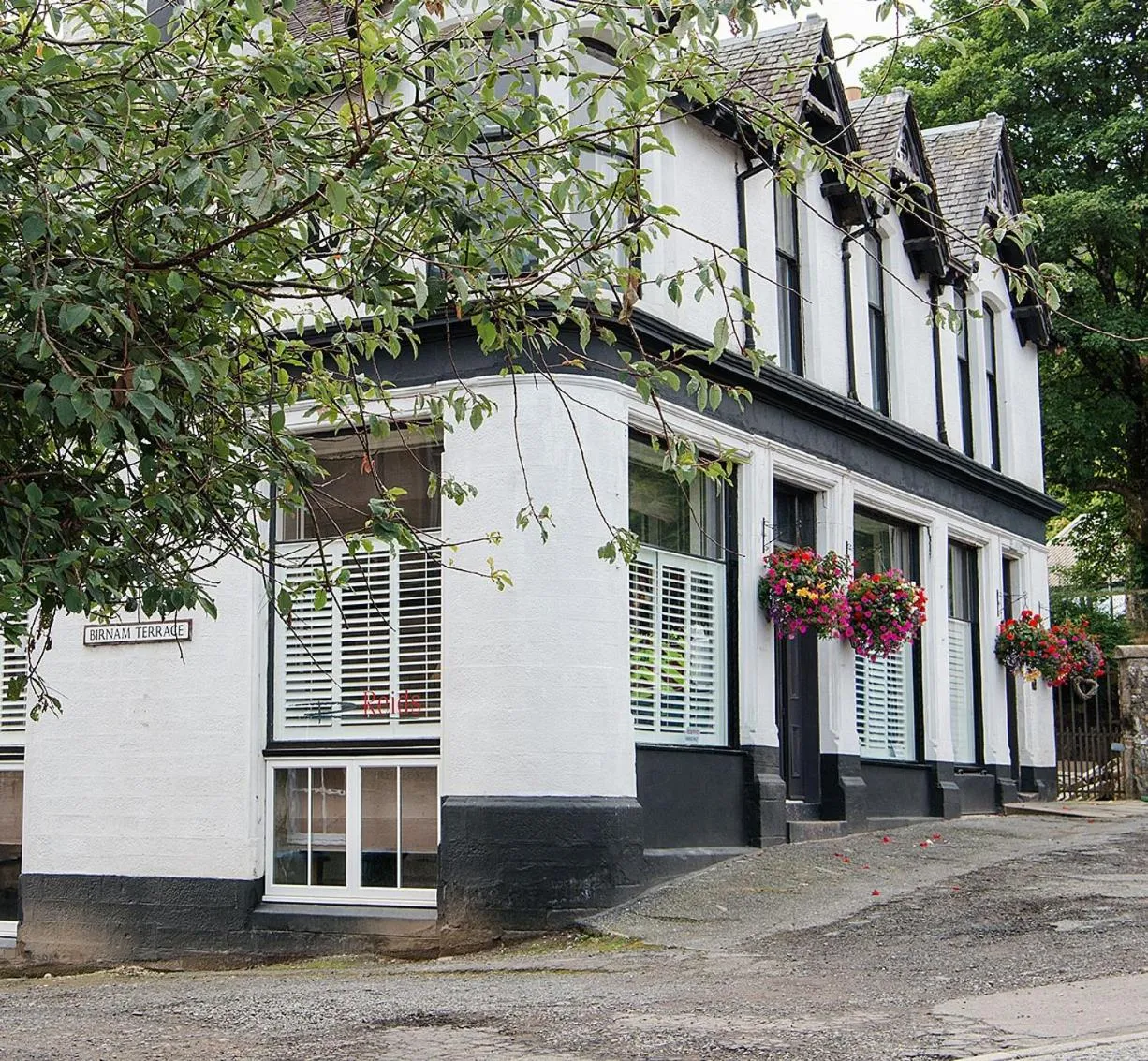 The Merryburn - Rooms and Courtyard Studios