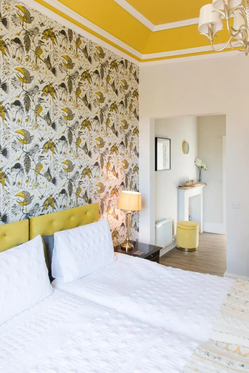 Bed in The Merryburn - Rooms and Courtyard Studios