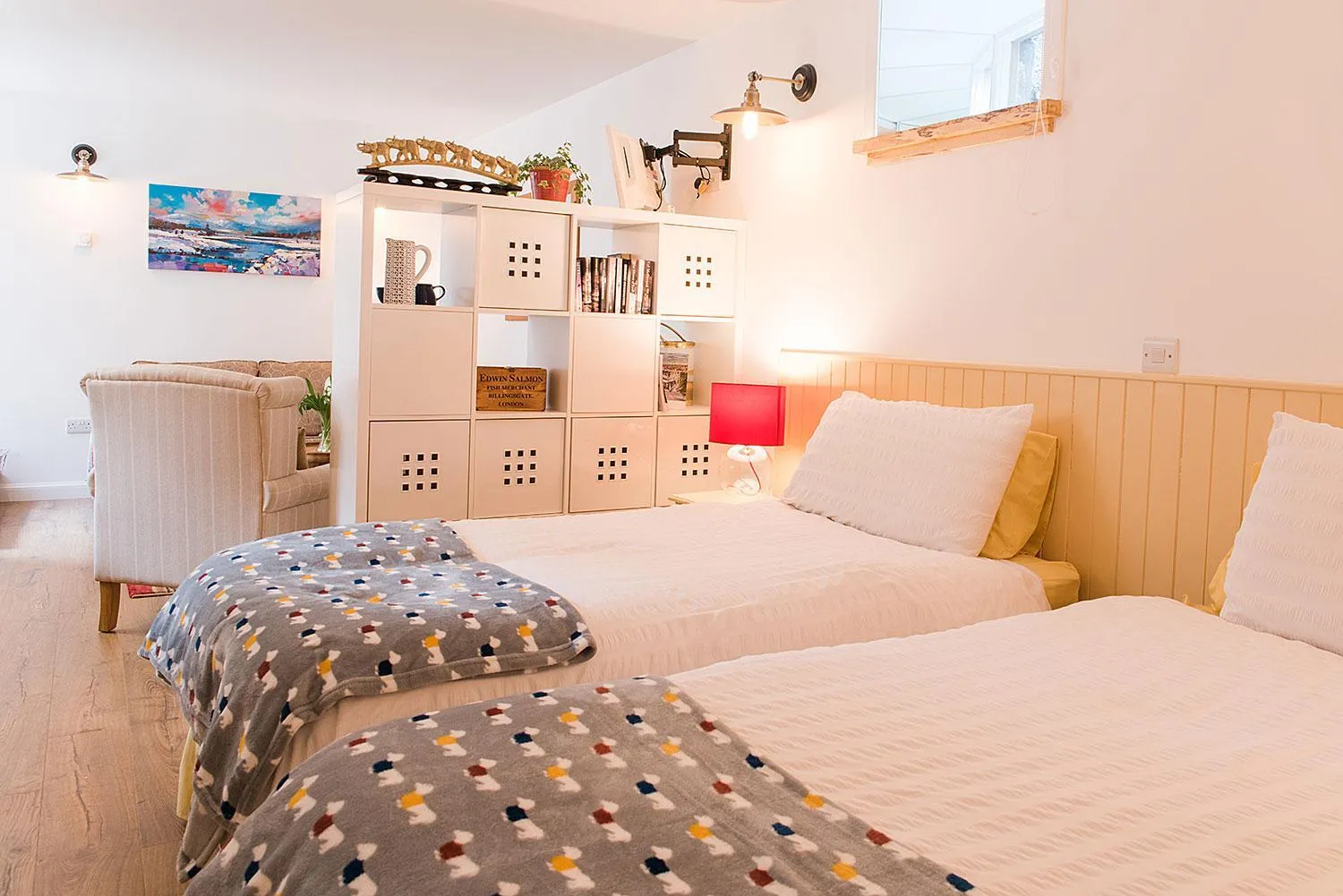 Bed in The Merryburn - Rooms and Courtyard Studios