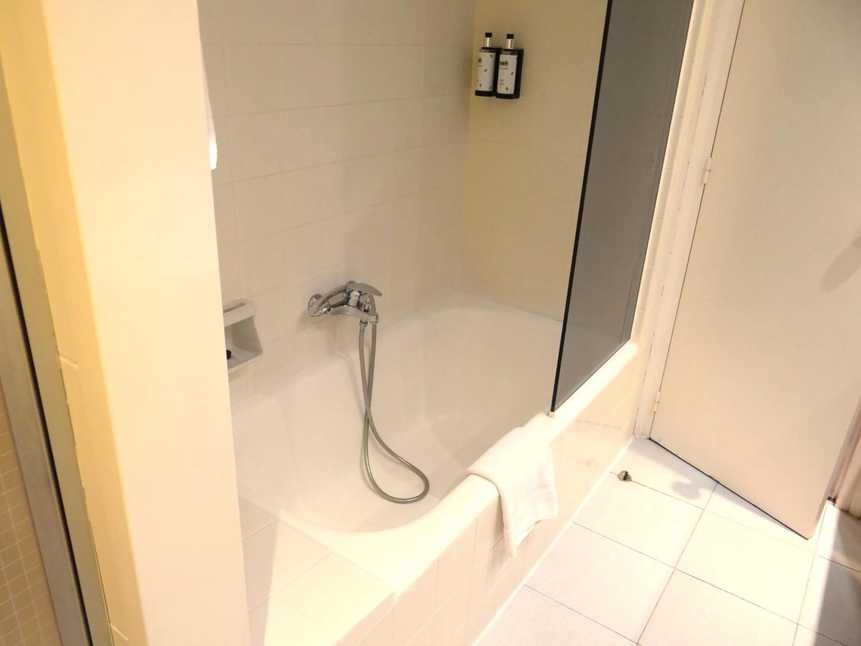 Bathroom in Hotel Sol-Park