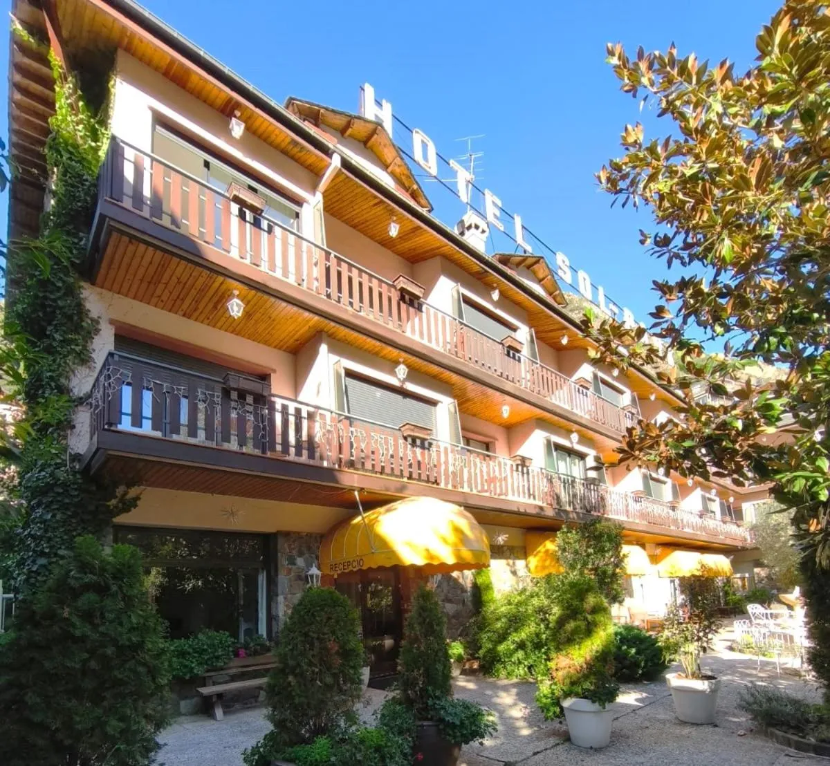 Property building in Hotel Sol-Park