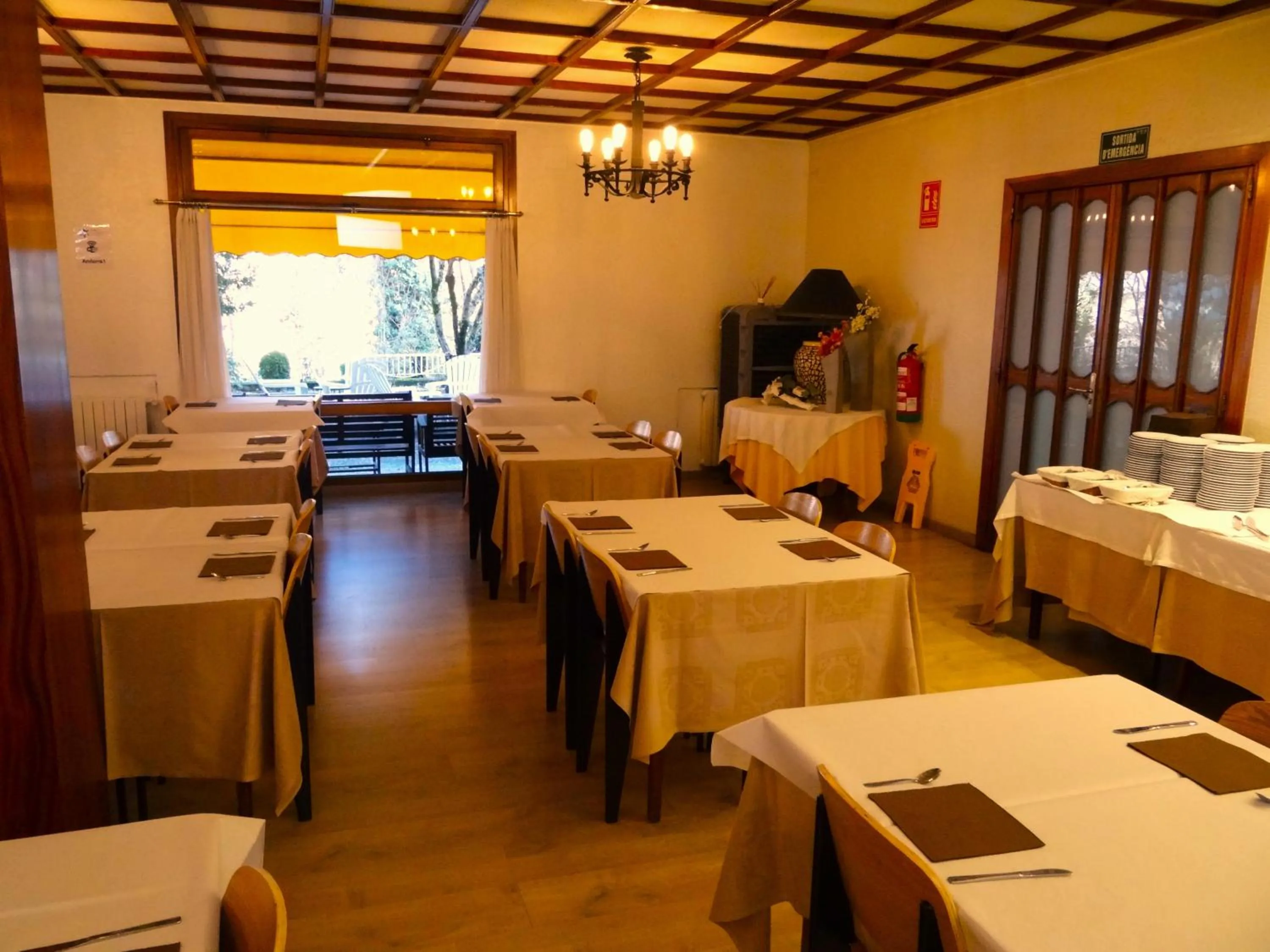 Dining area in Hotel Sol-Park