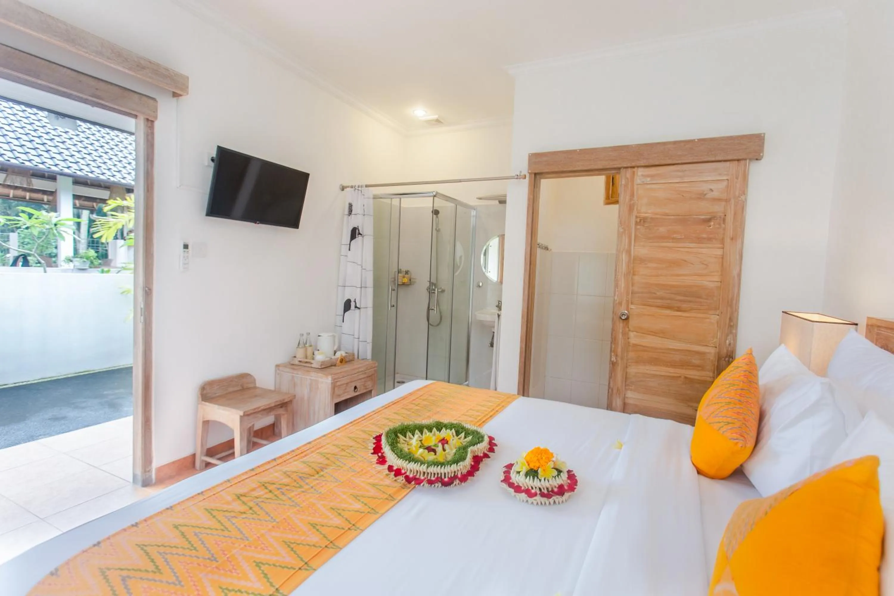 Bedroom, Bed in Tri Dewi Residence by GenuineHost