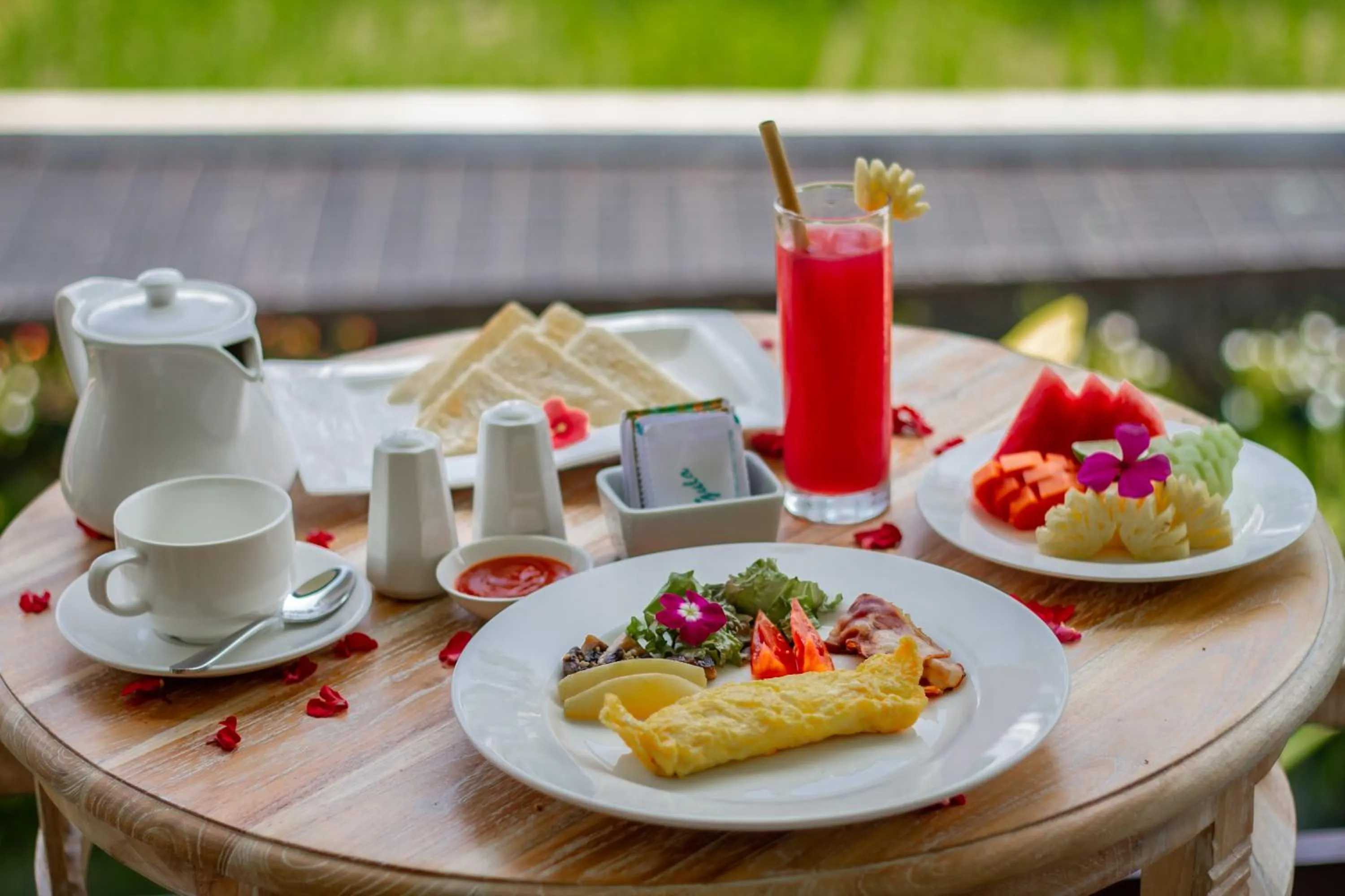 Breakfast in Tri Dewi Residence by GenuineHost