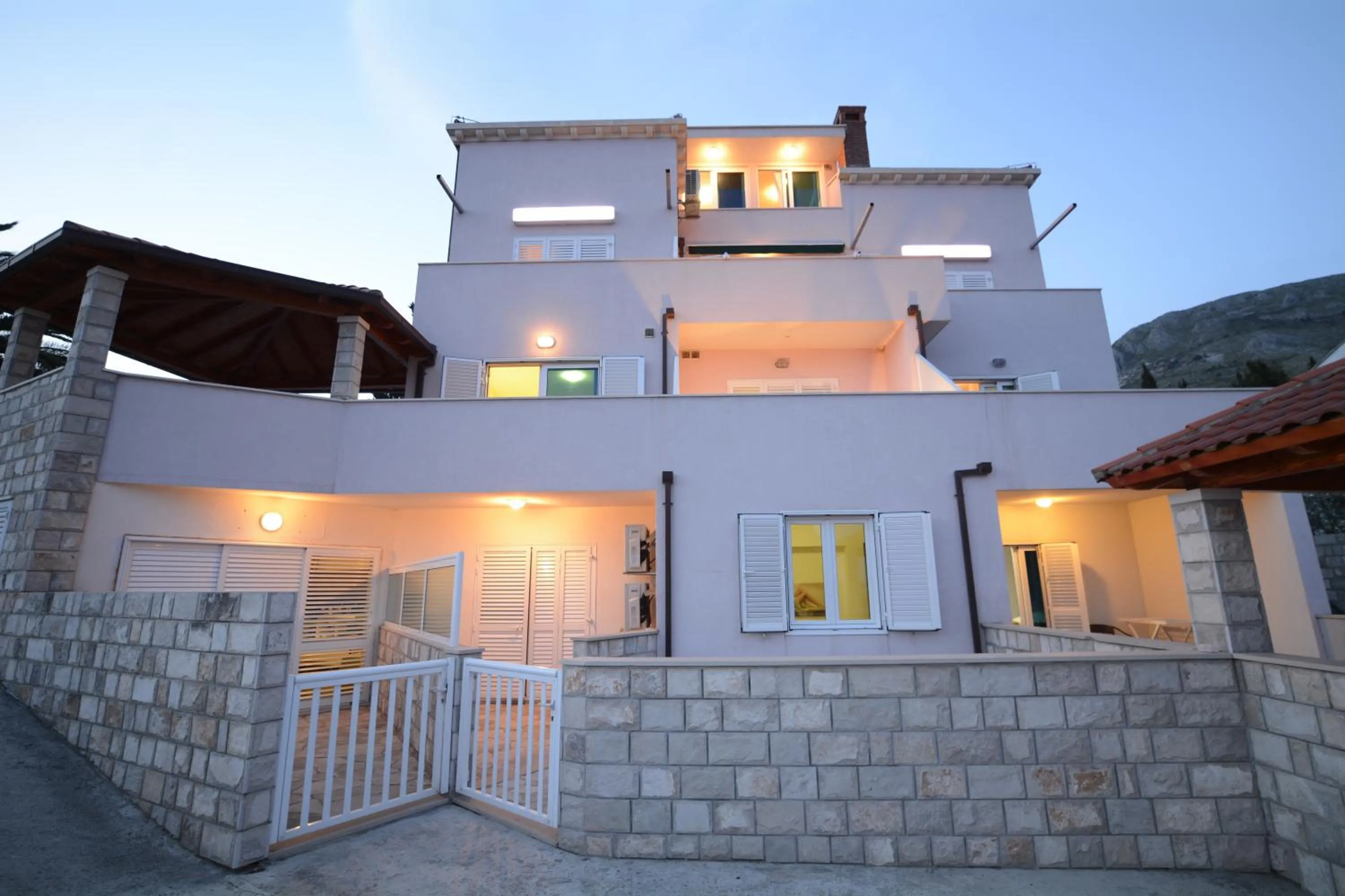 Property building in Villa Avantgarde