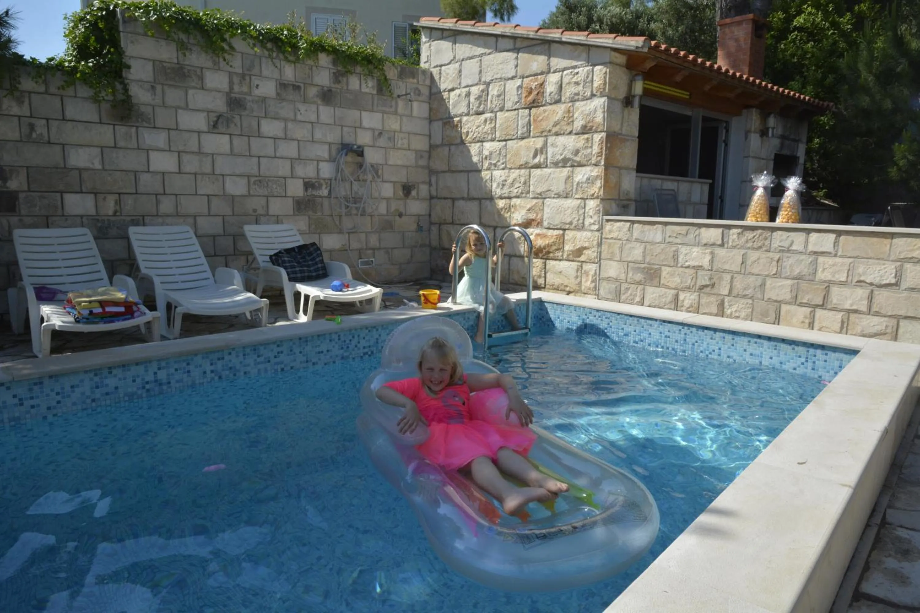 Swimming pool in Villa Avantgarde