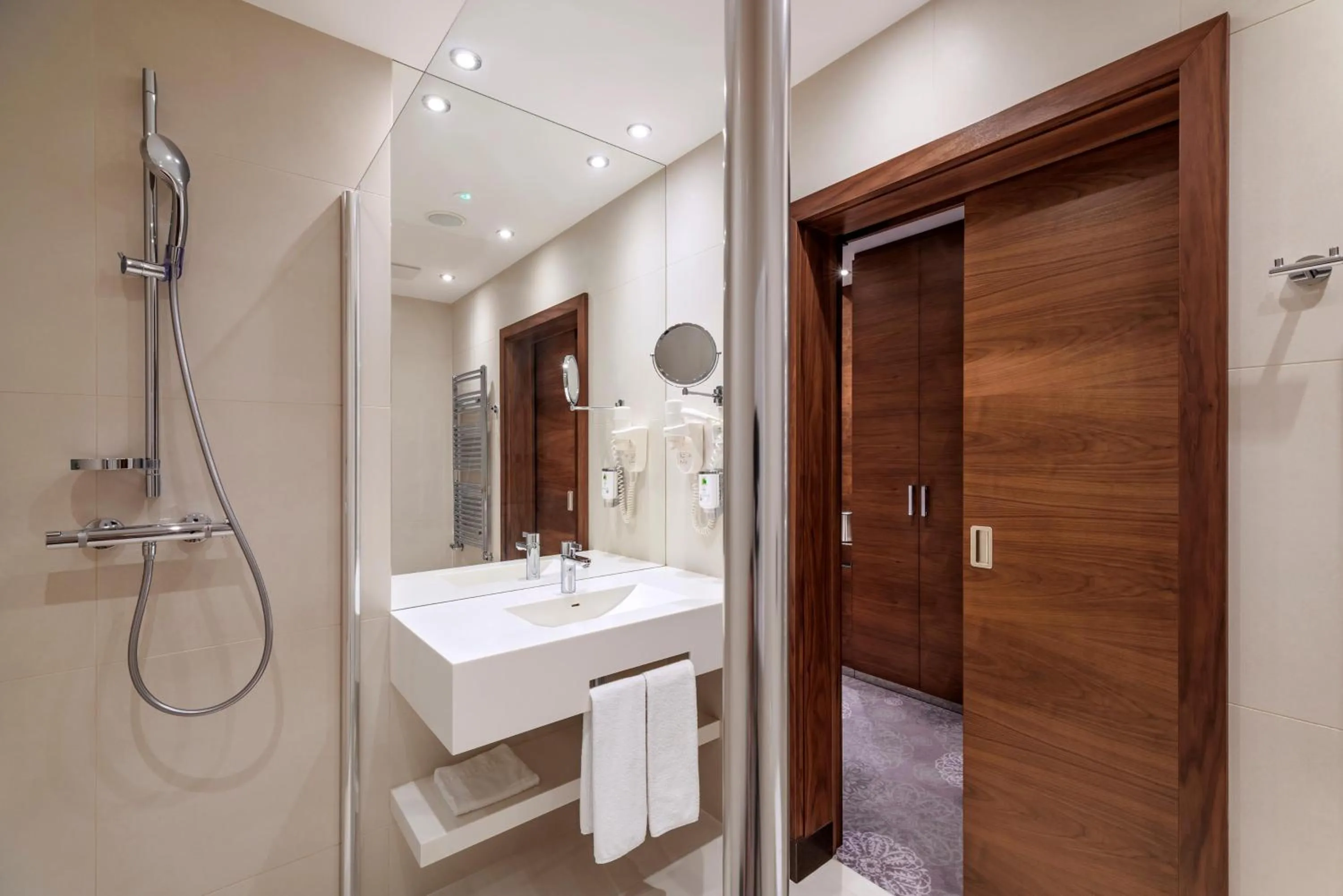 Bathroom in Hotel Warszawianka