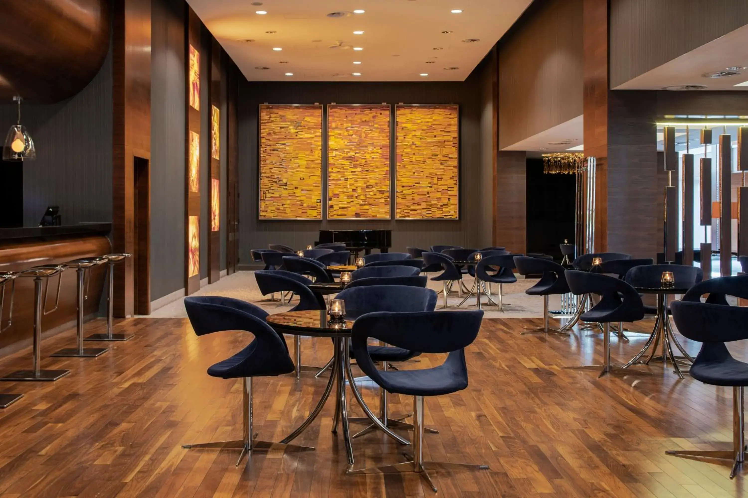 Lounge or bar in Hotel Warszawianka Lounge or bar in Hotel Warszawianka