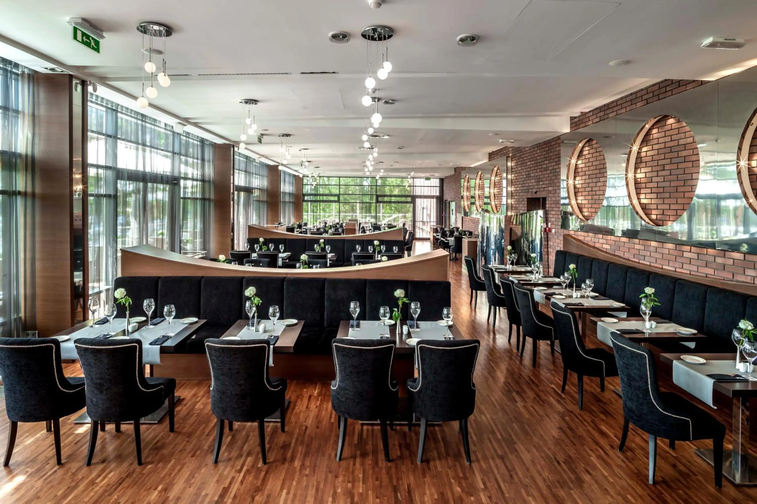 Restaurant/places to eat in Hotel Warszawianka