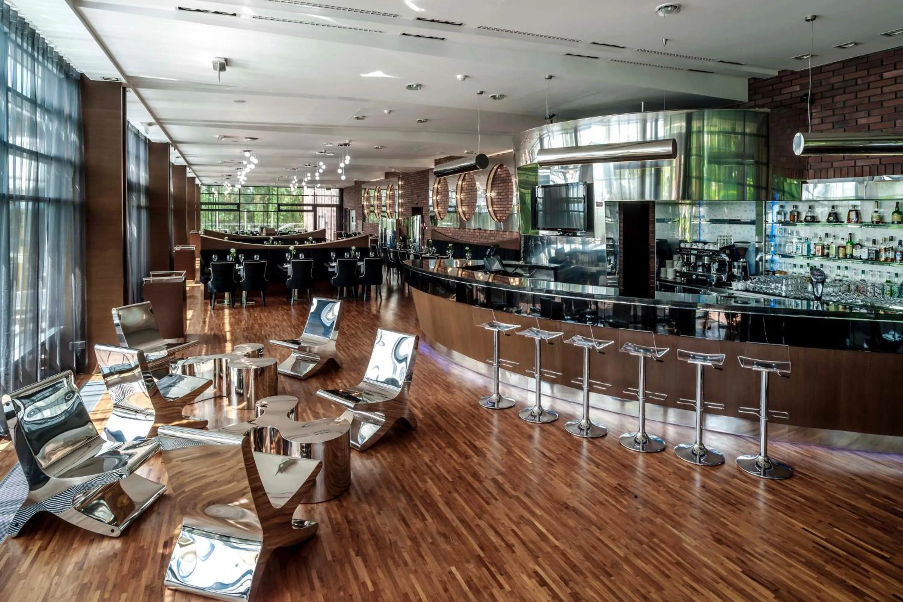 Restaurant/places to eat in Hotel Warszawianka