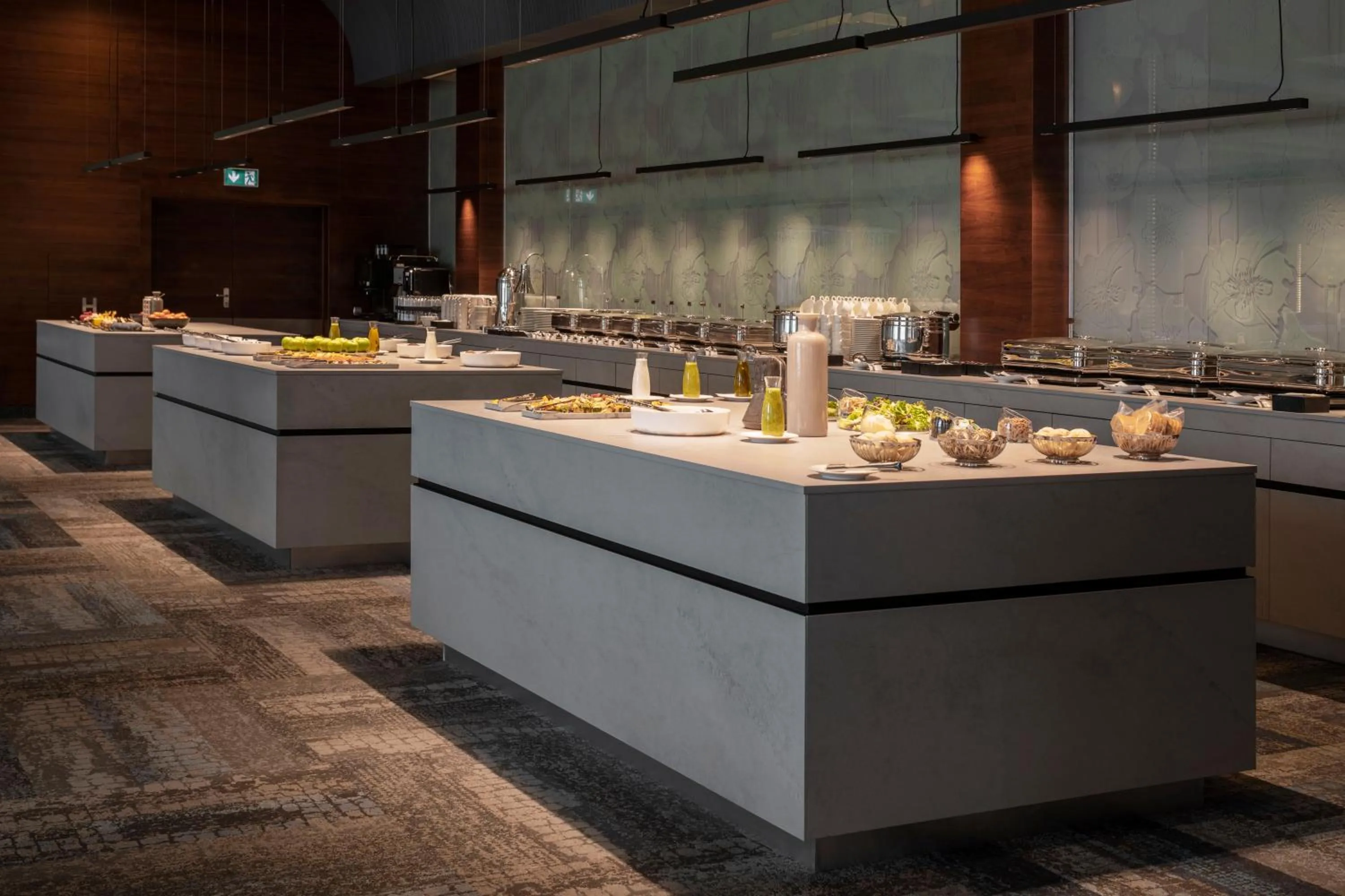 Restaurant/places to eat in Hotel Warszawianka