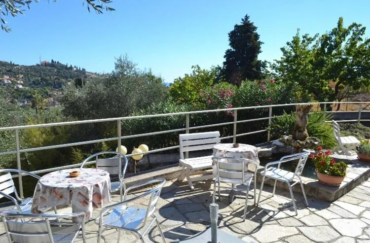 Property building in Residence Hotel Edy