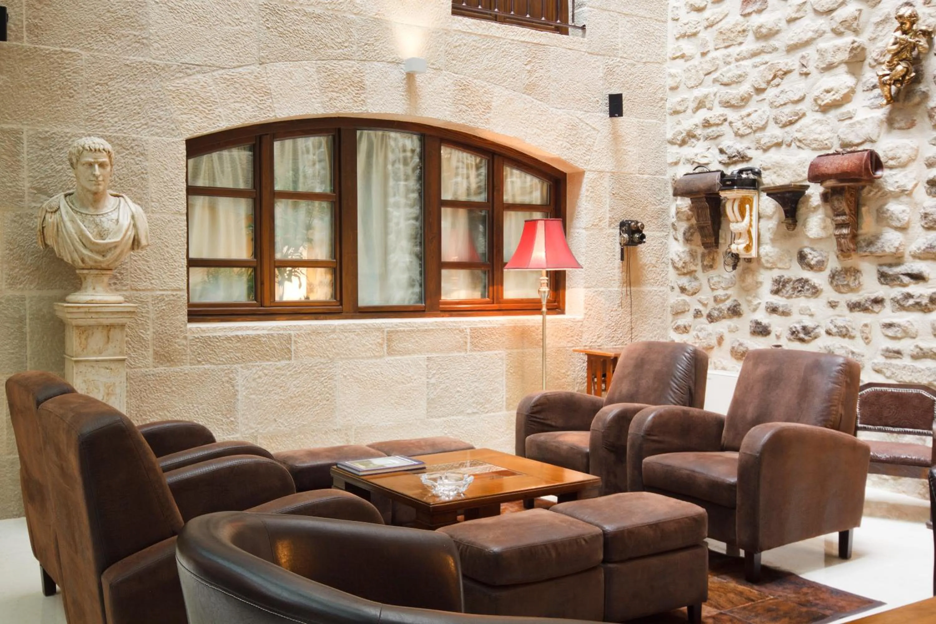 Communal lounge/ TV room in Hospederia de los Parajes