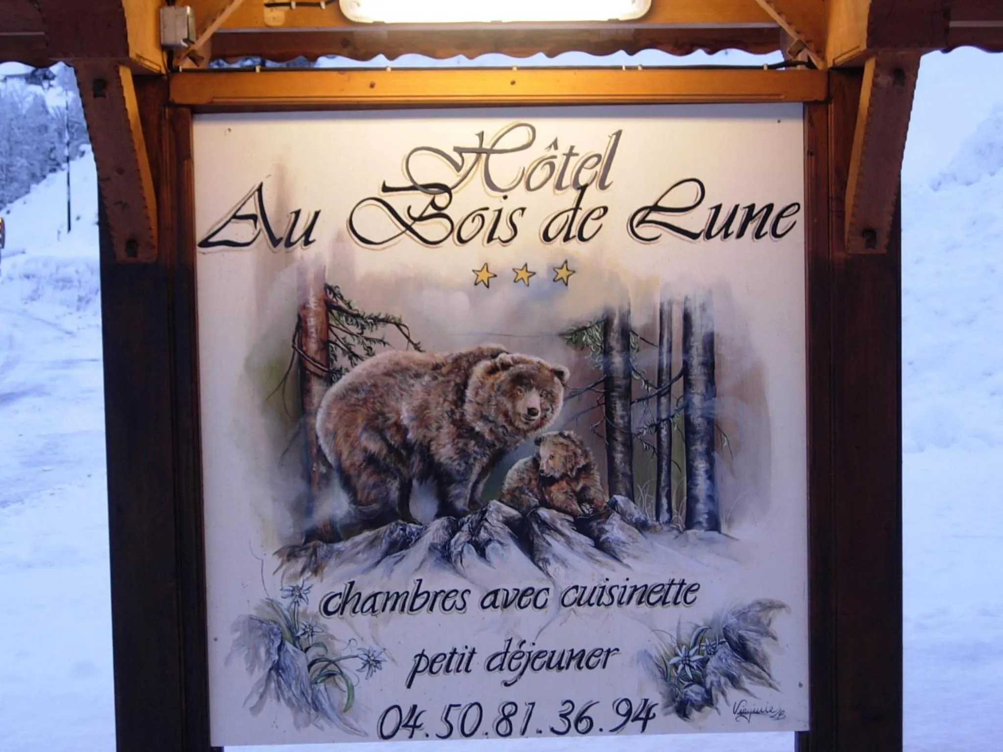 Facade/entrance in Au Bois de Lune