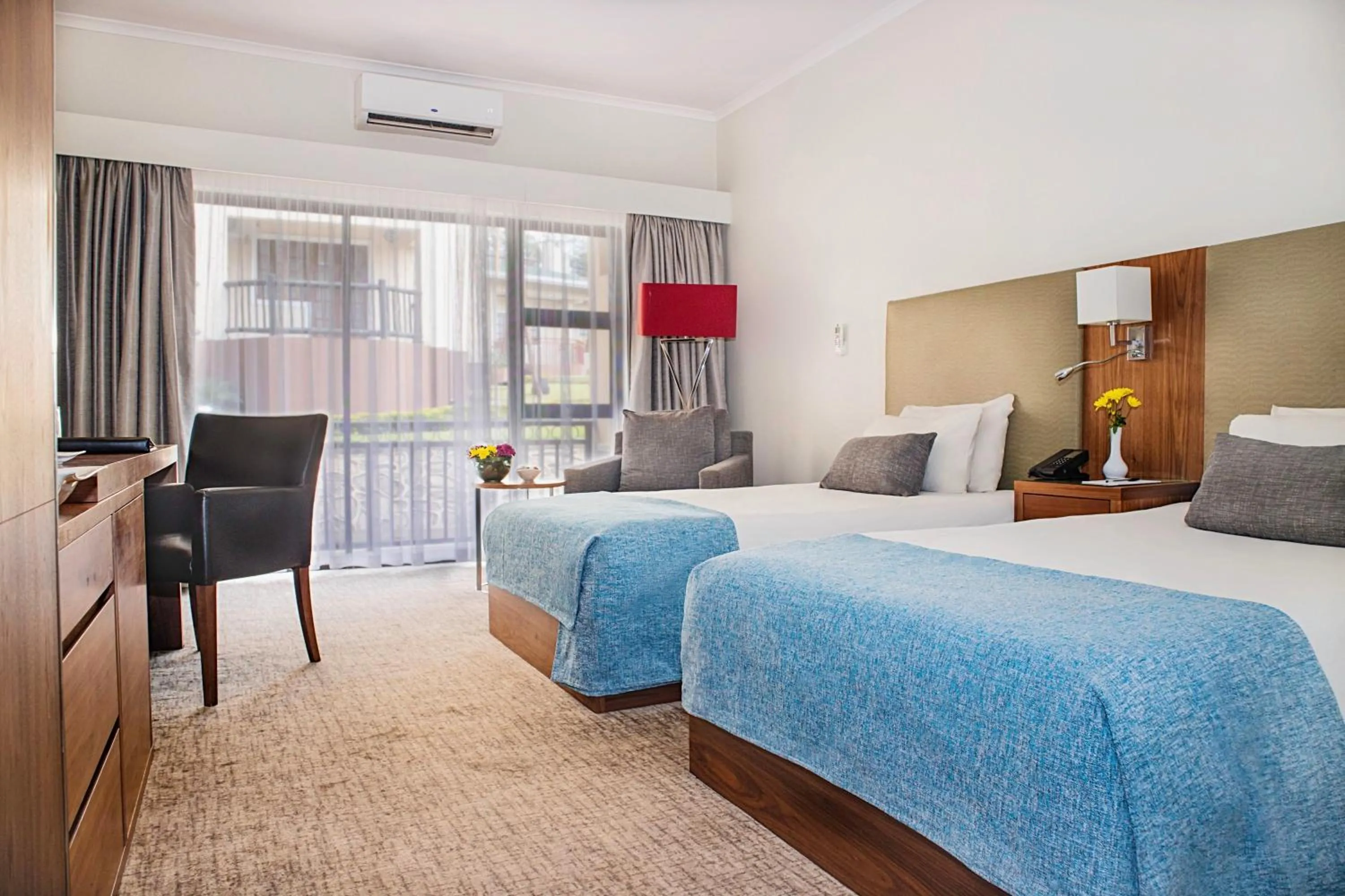 Bed in Malawi Sun Hotel & Conference Centre