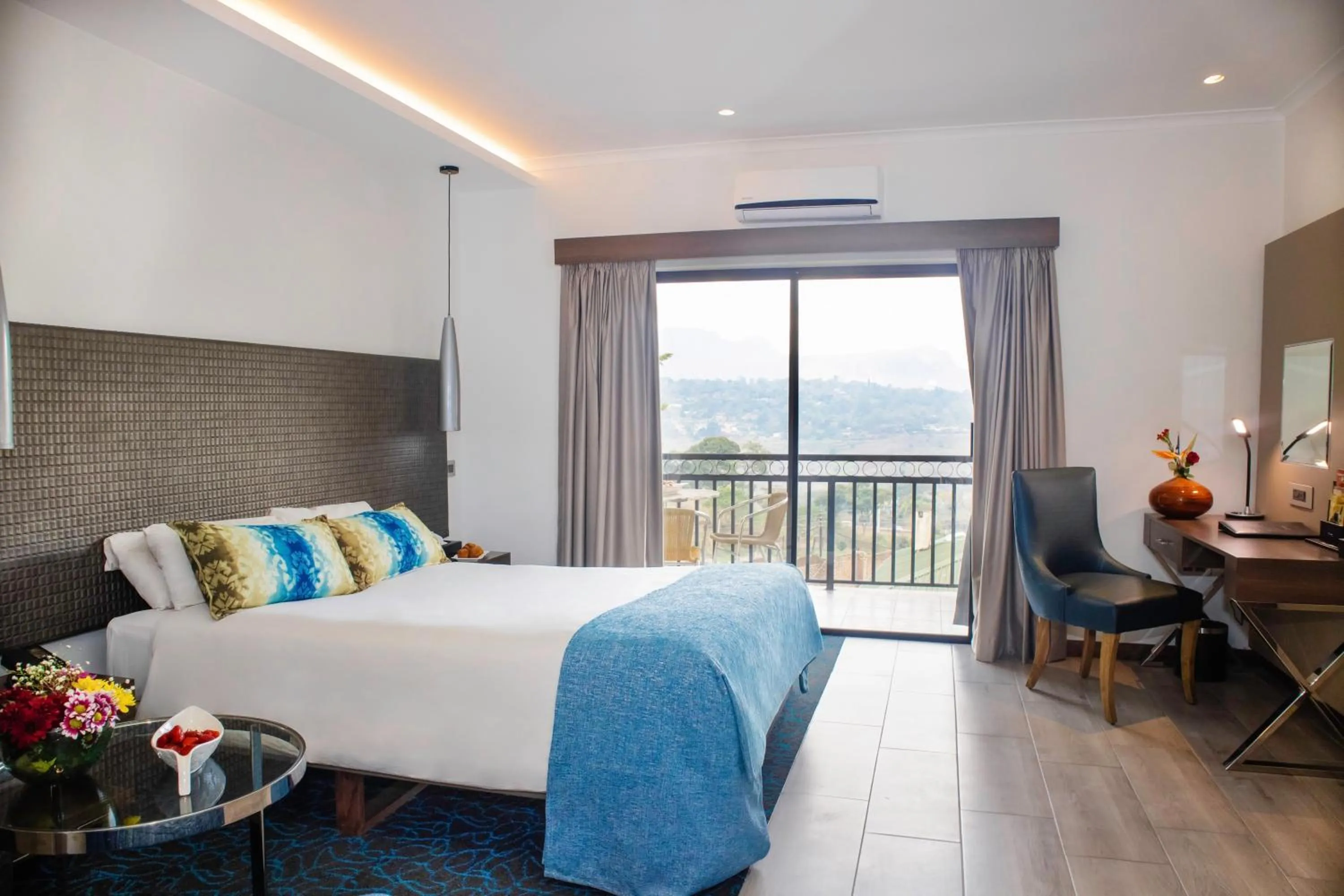 Bed in Malawi Sun Hotel & Conference Centre