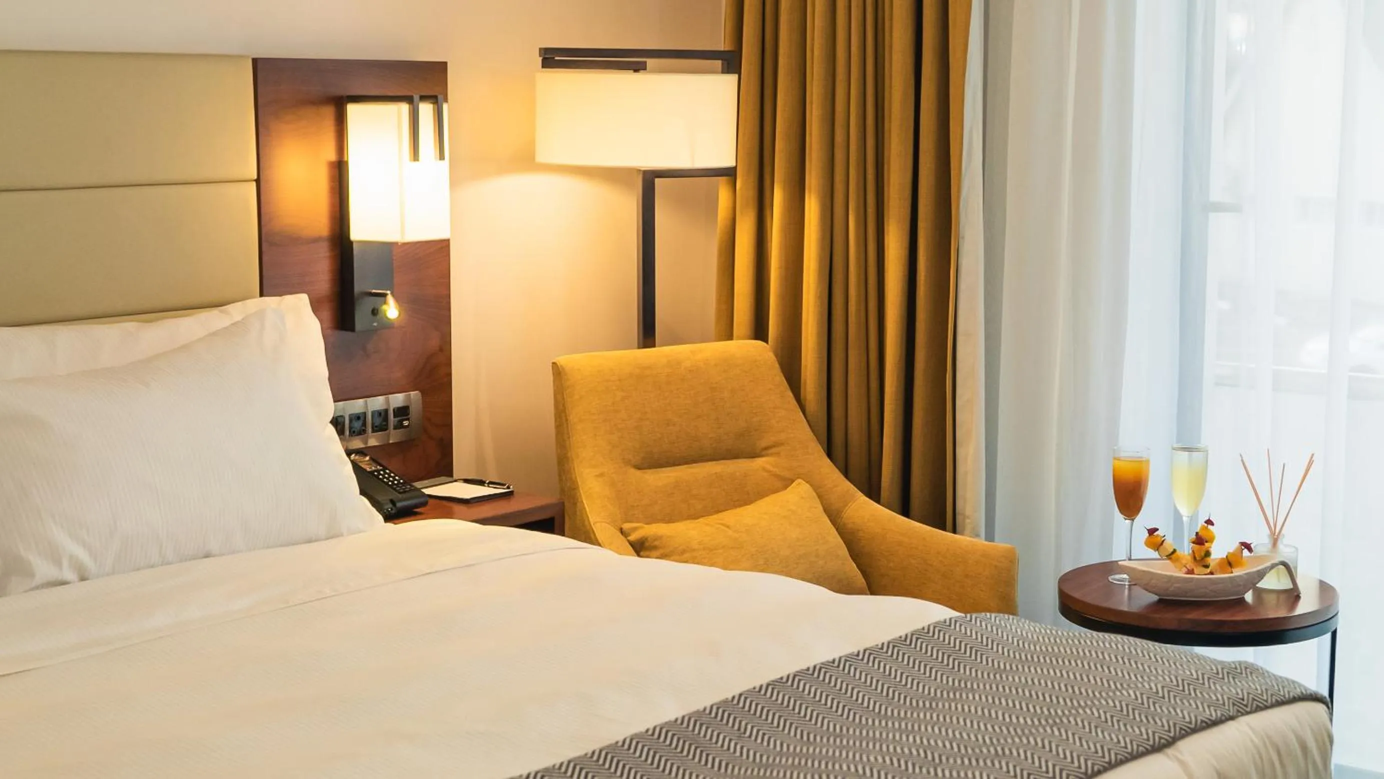 Bedroom, Bed in Malawi Sun Hotel & Conference Centre