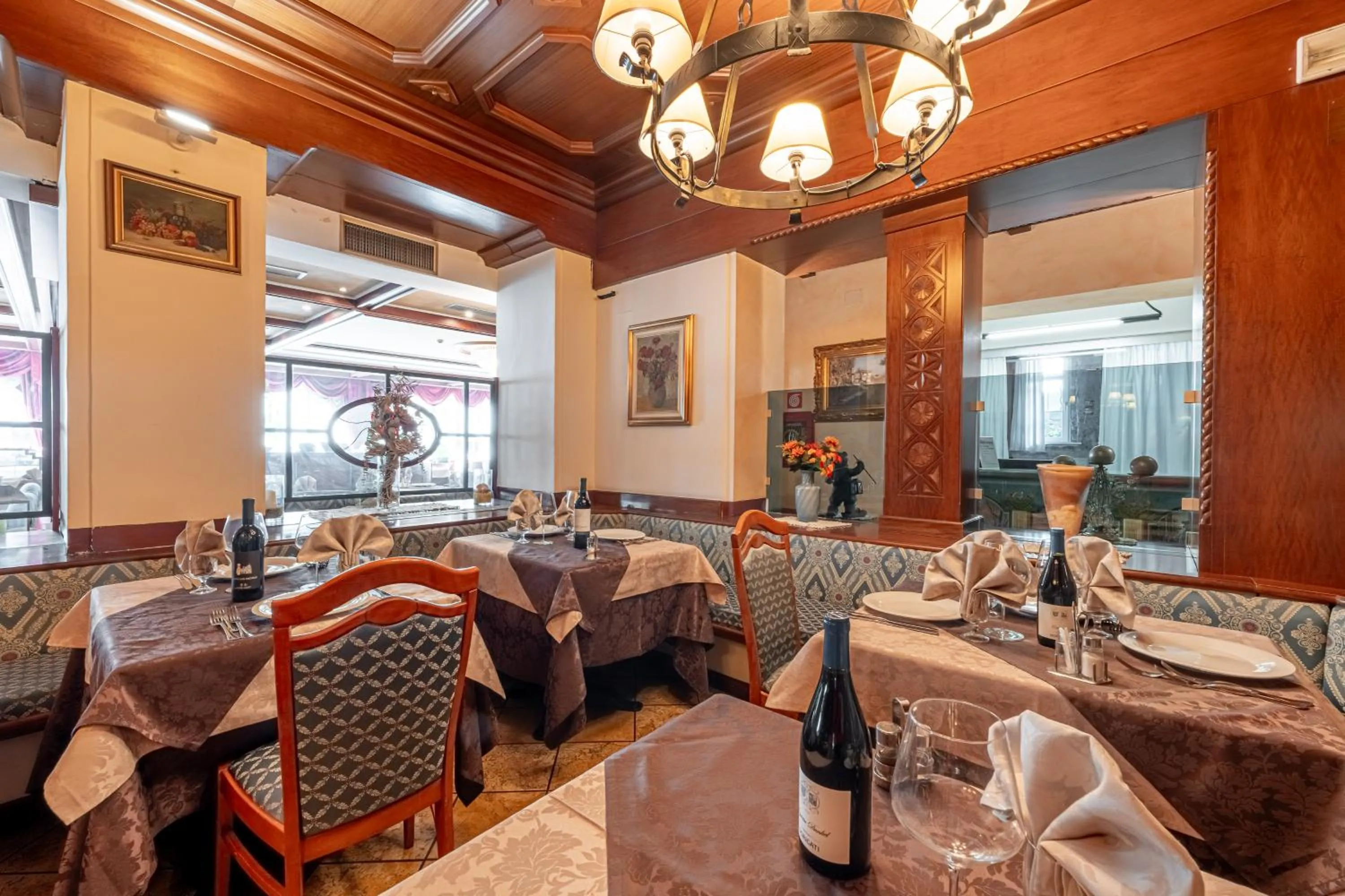 Restaurant/places to eat in Hotel Dolomiti Schloss