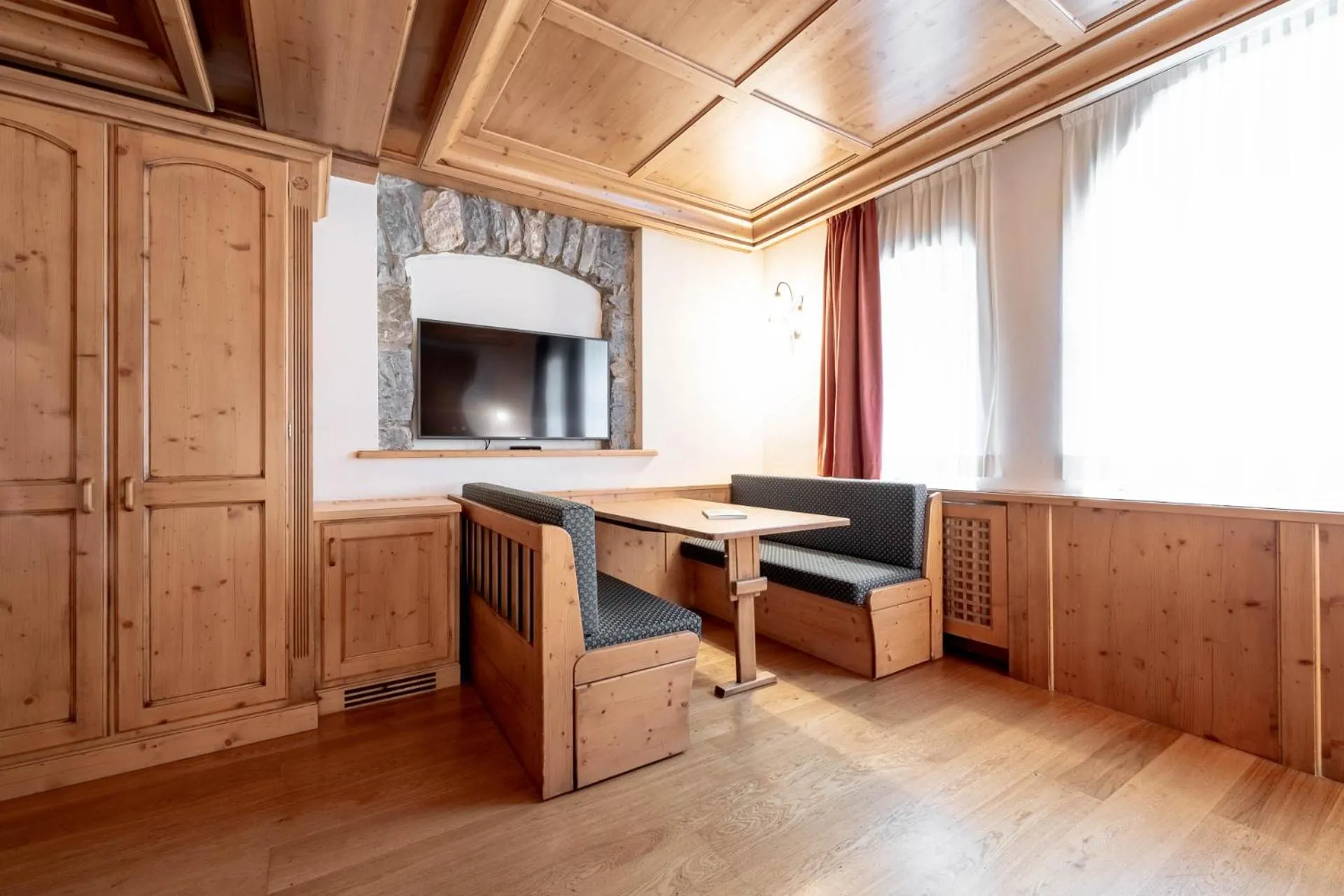 hair dresser in Hotel Dolomiti Schloss