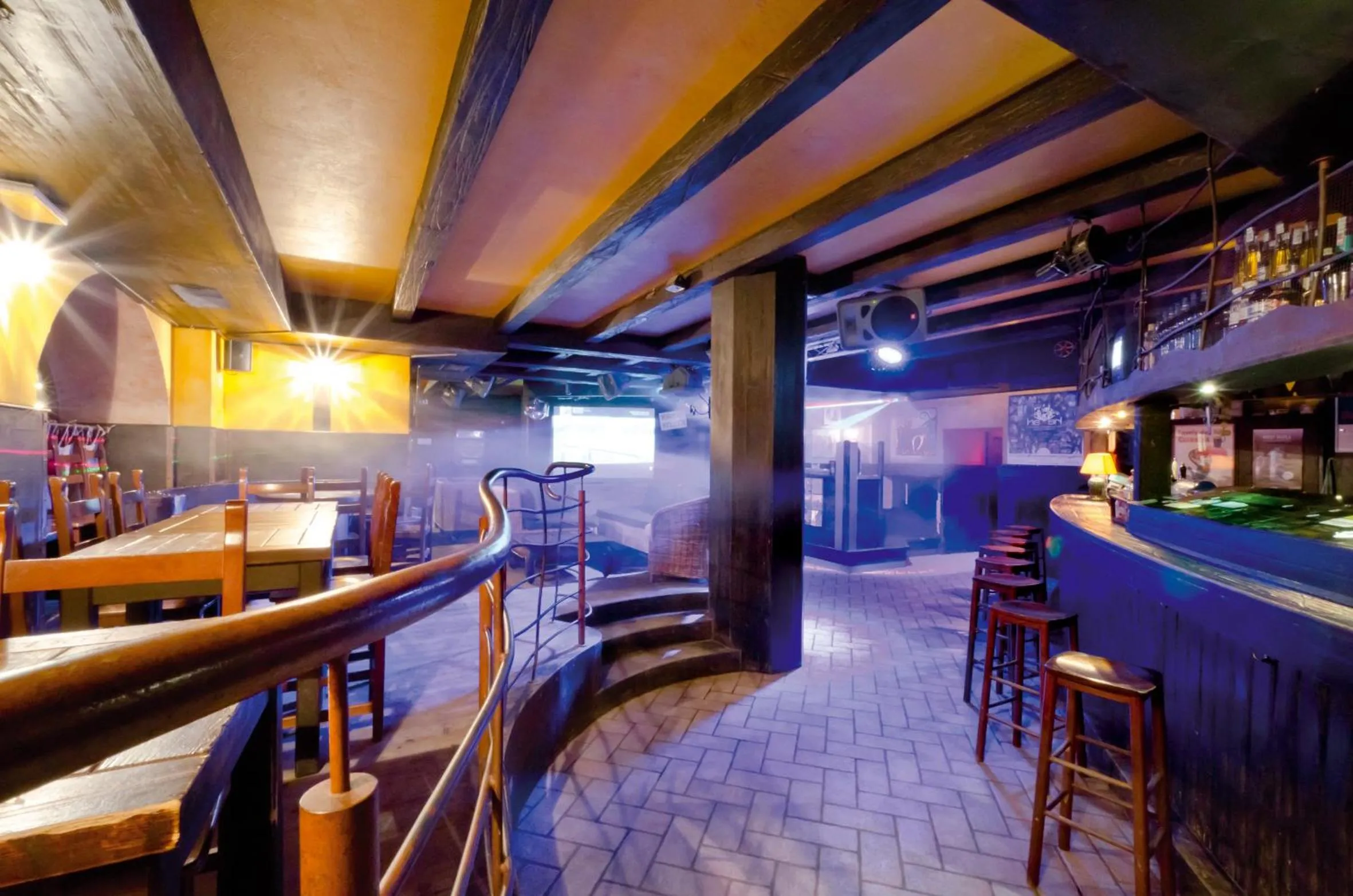 Nightclub / DJ in Hotel Dolomiti Schloss