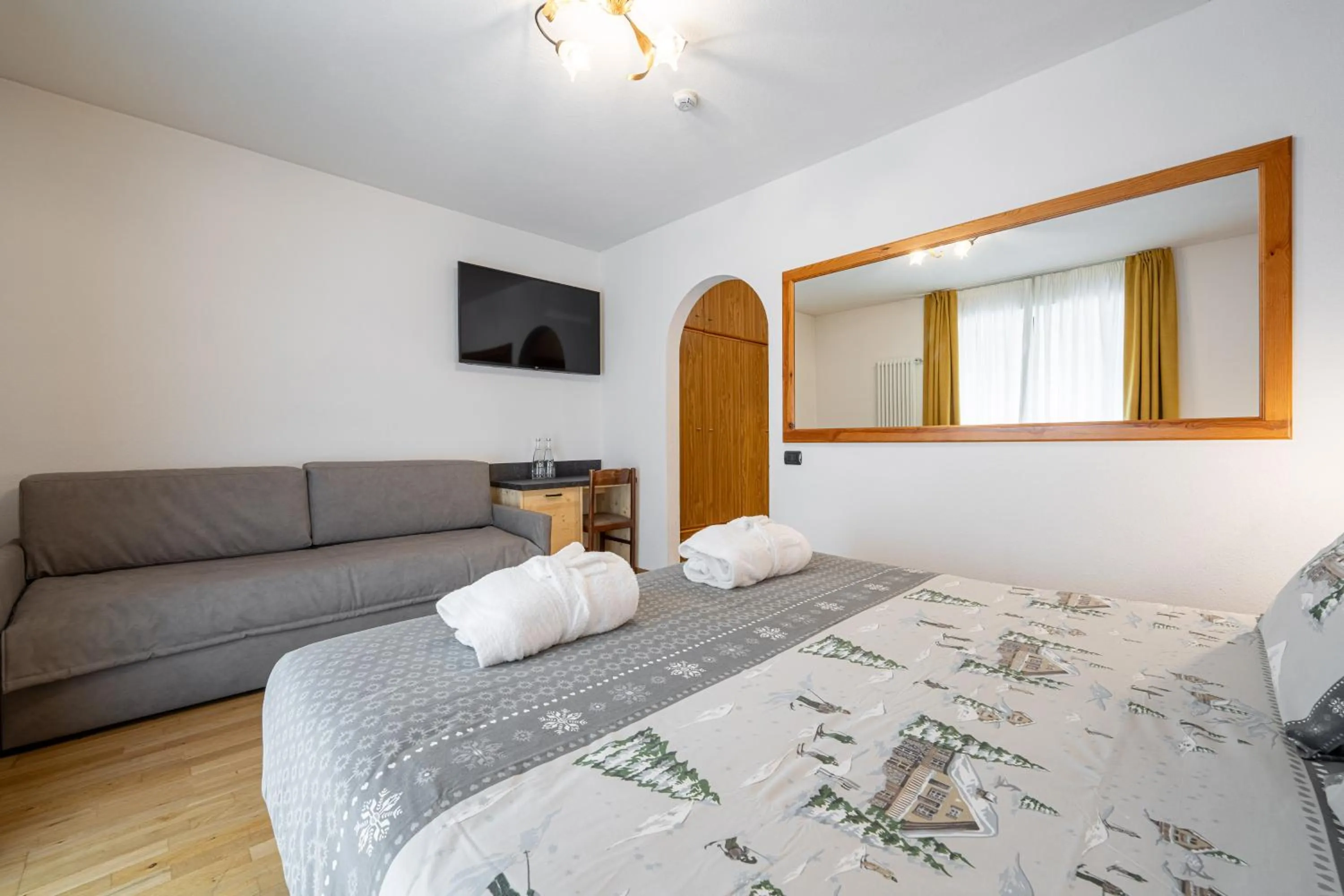 Bedroom, Bed in Hotel il Caminetto Sport