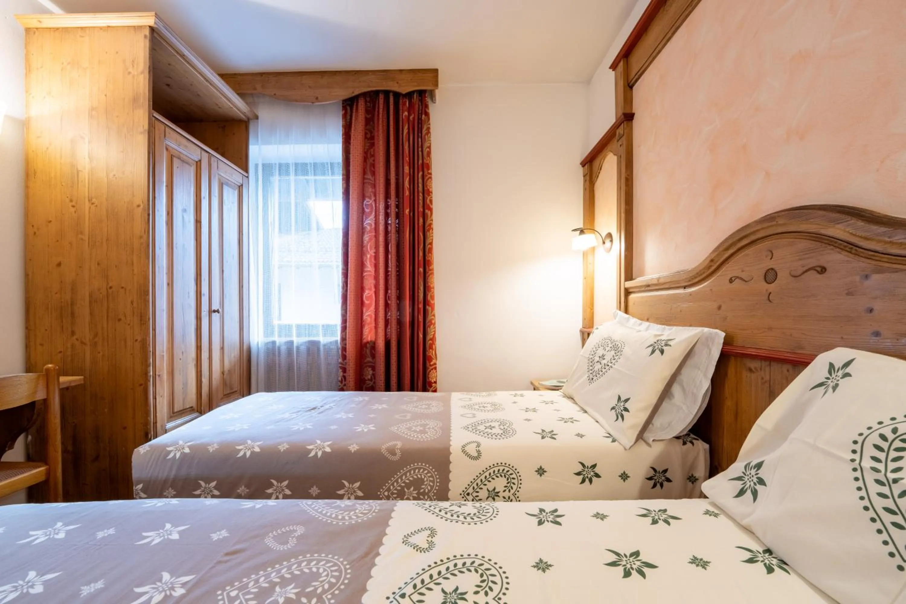Bedroom, Bed in Hotel il Caminetto Sport