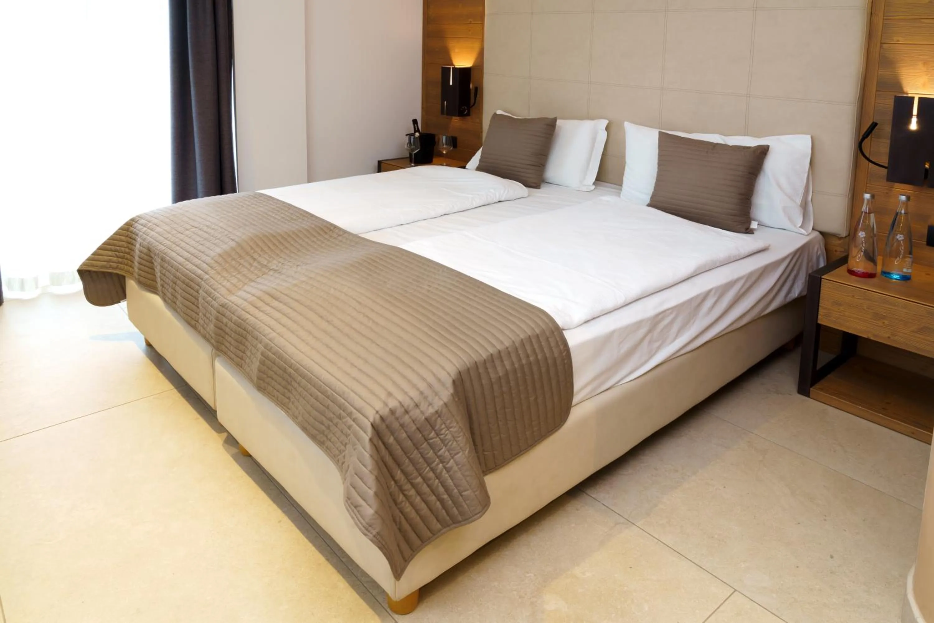 Bedroom, Bed in Hotel Bellevue