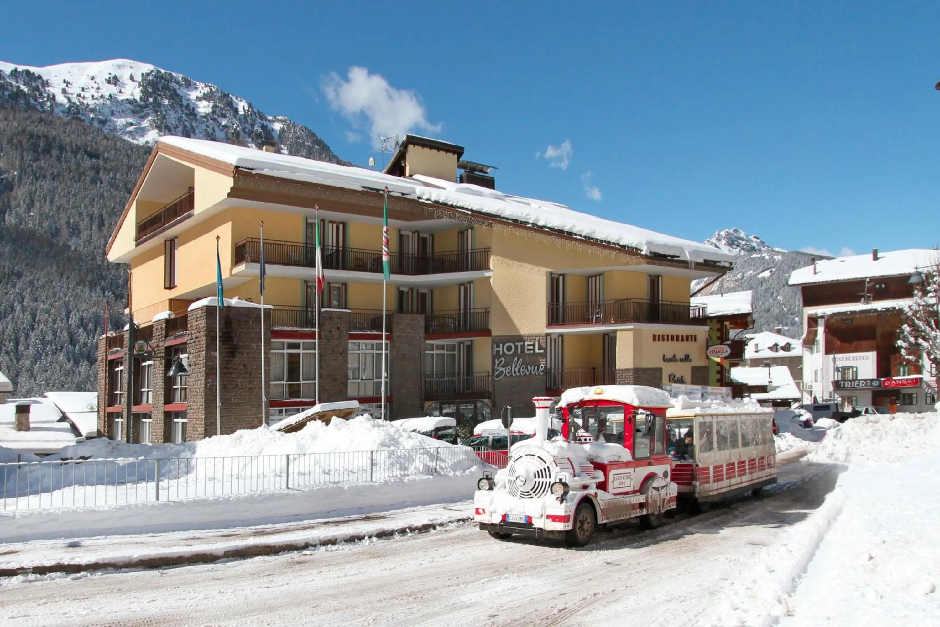 Property building in Hotel Bellevue