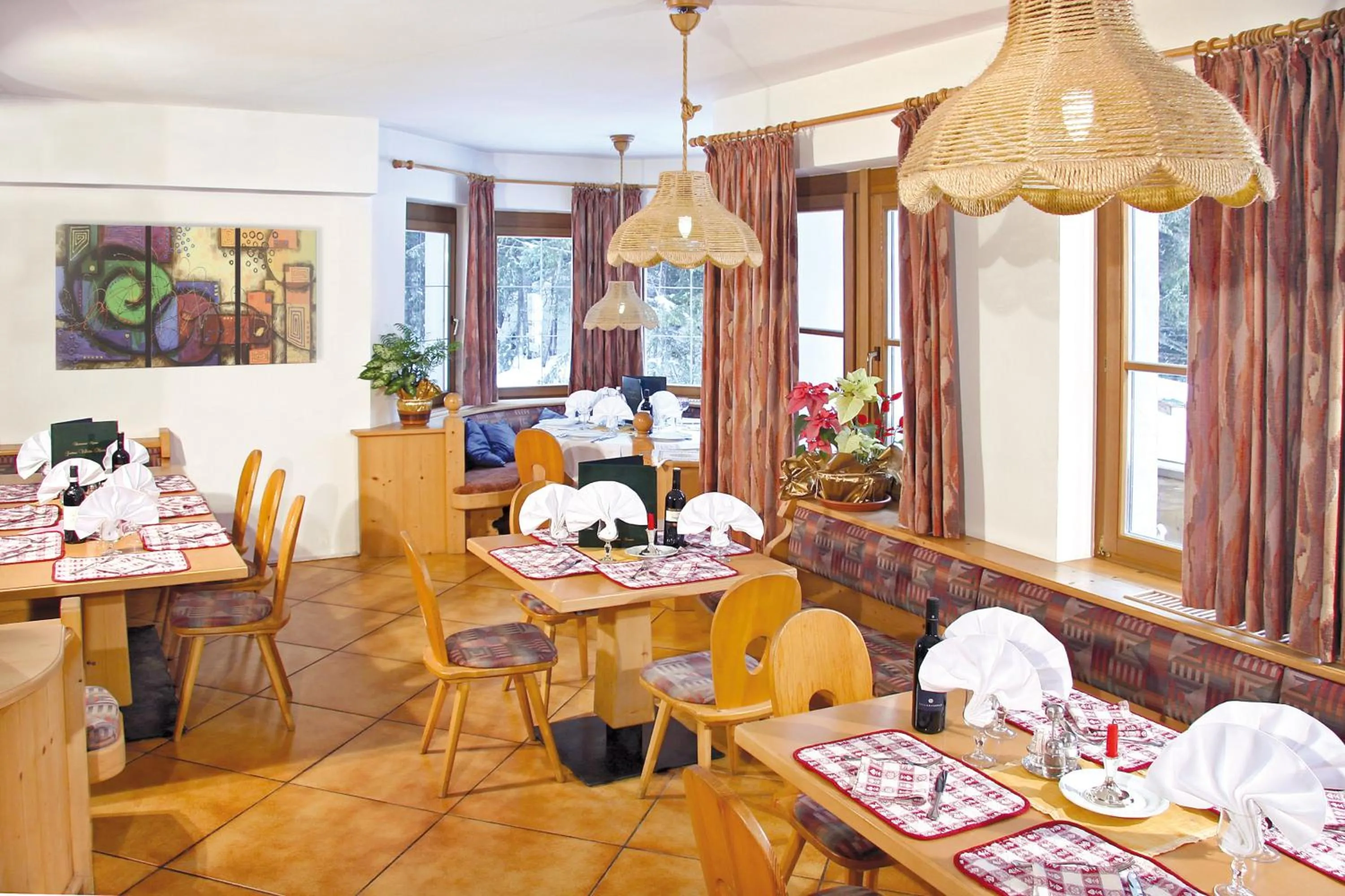 Restaurant/places to eat in Hotel Villetta Maria Cottage