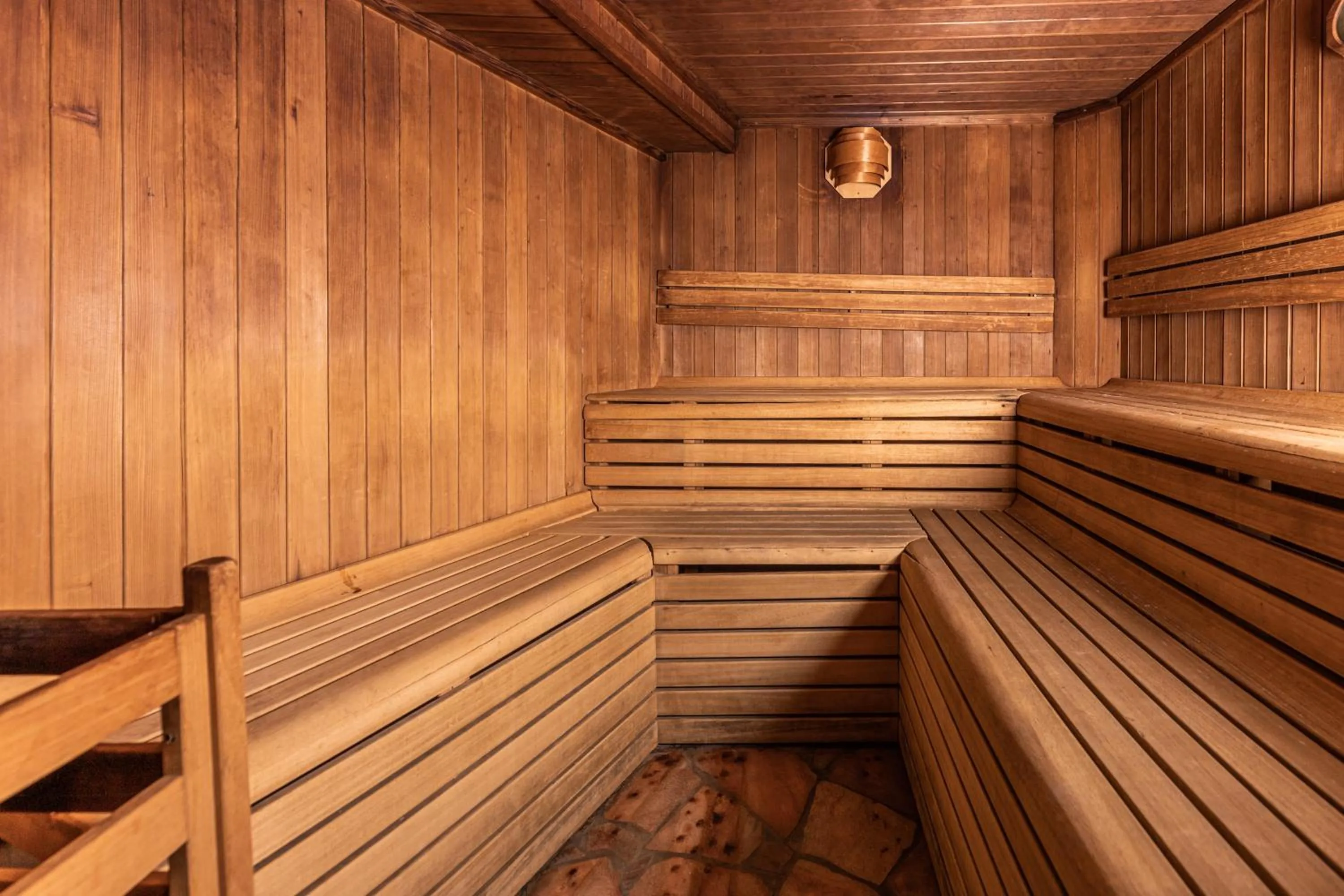 Sauna in Hotel Soreghes Gran Chalet