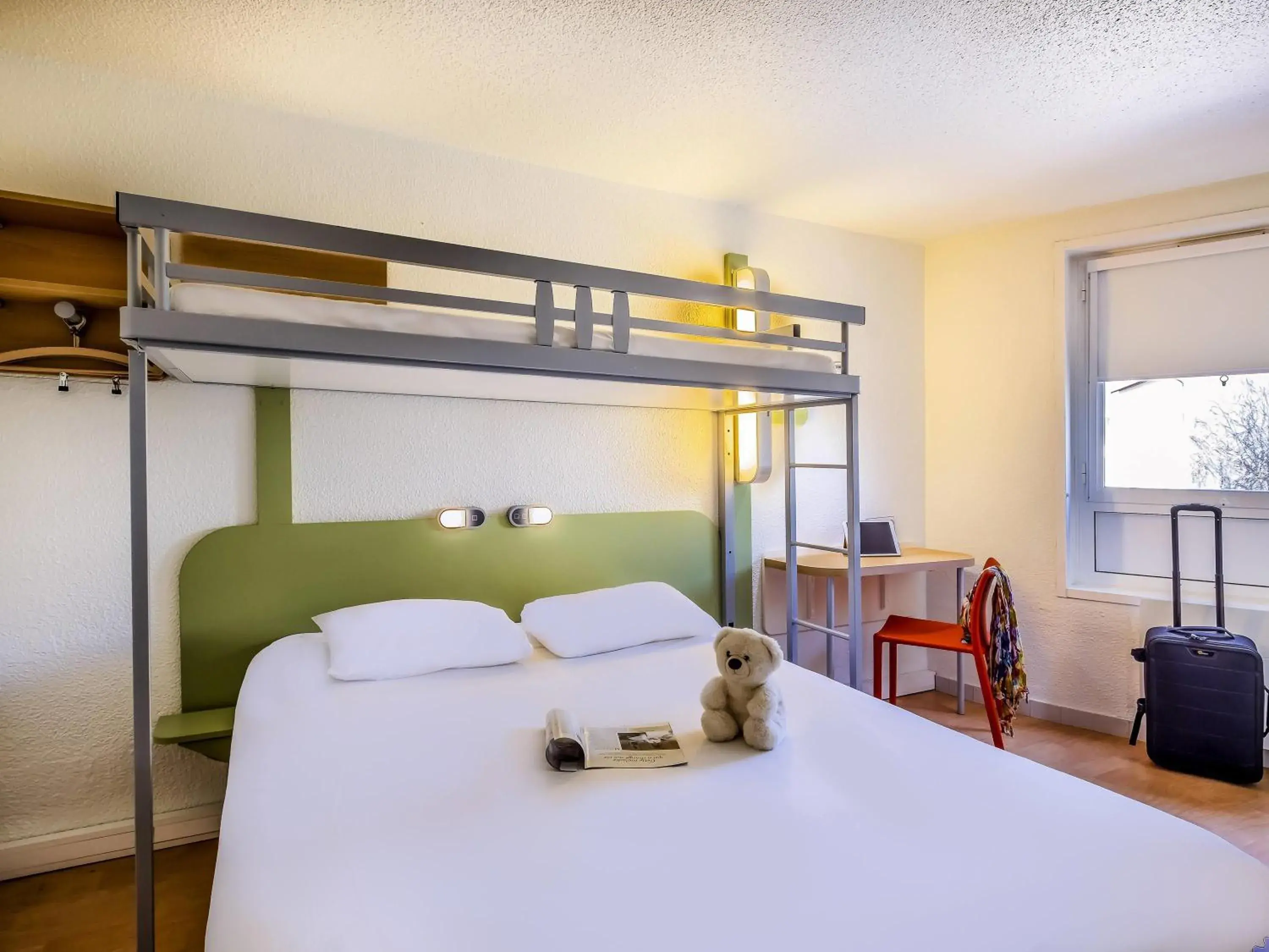 Bedroom, Bed in ibis budget Limoges Centre Gare Bedroom, Bed in ibis budget Limoges Centre Gare