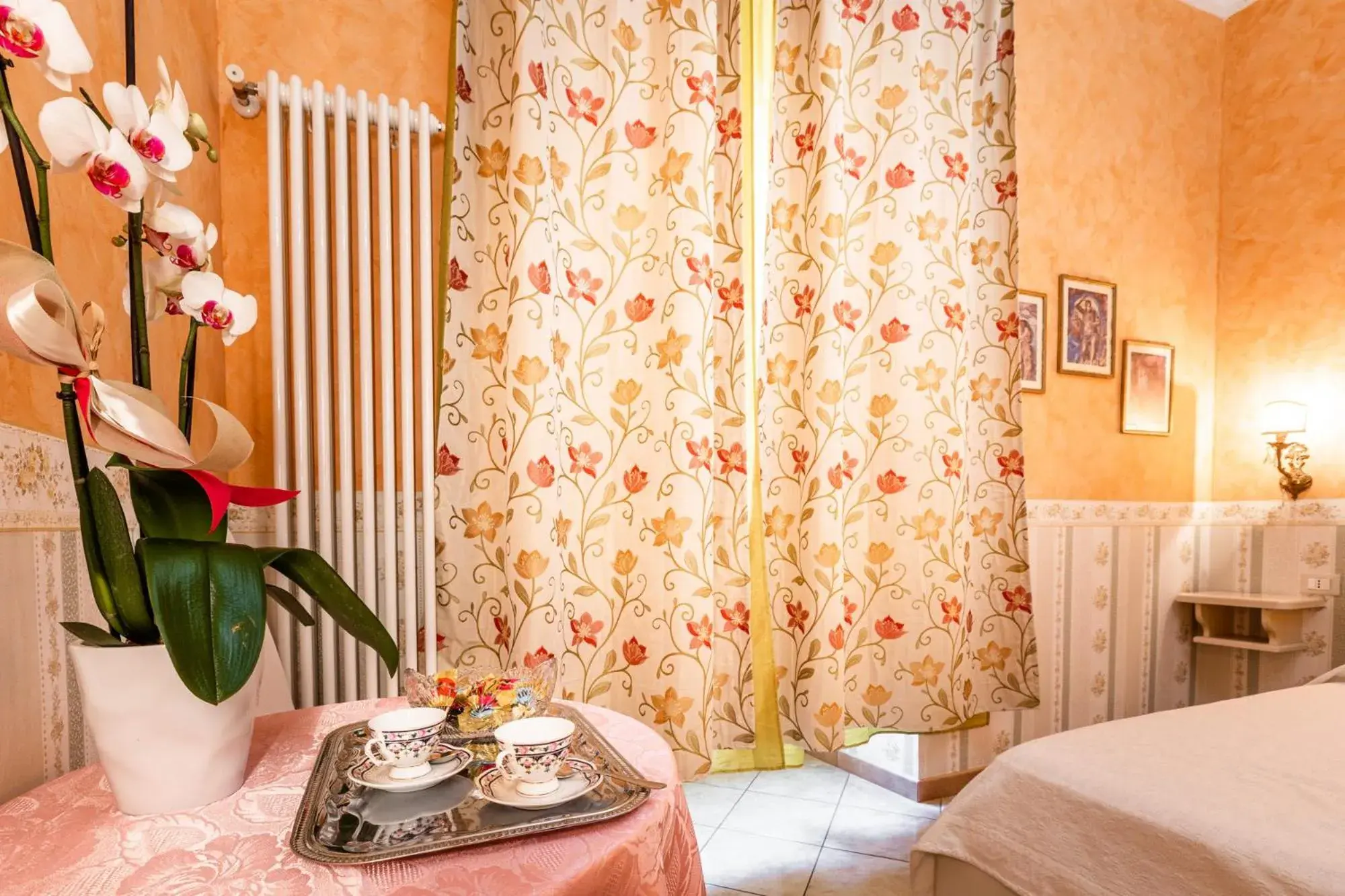 Bedroom, Bed in Affittacamere Guest House Glatimia Bedroom, Bed in Affittacamere Guest House Glatimia