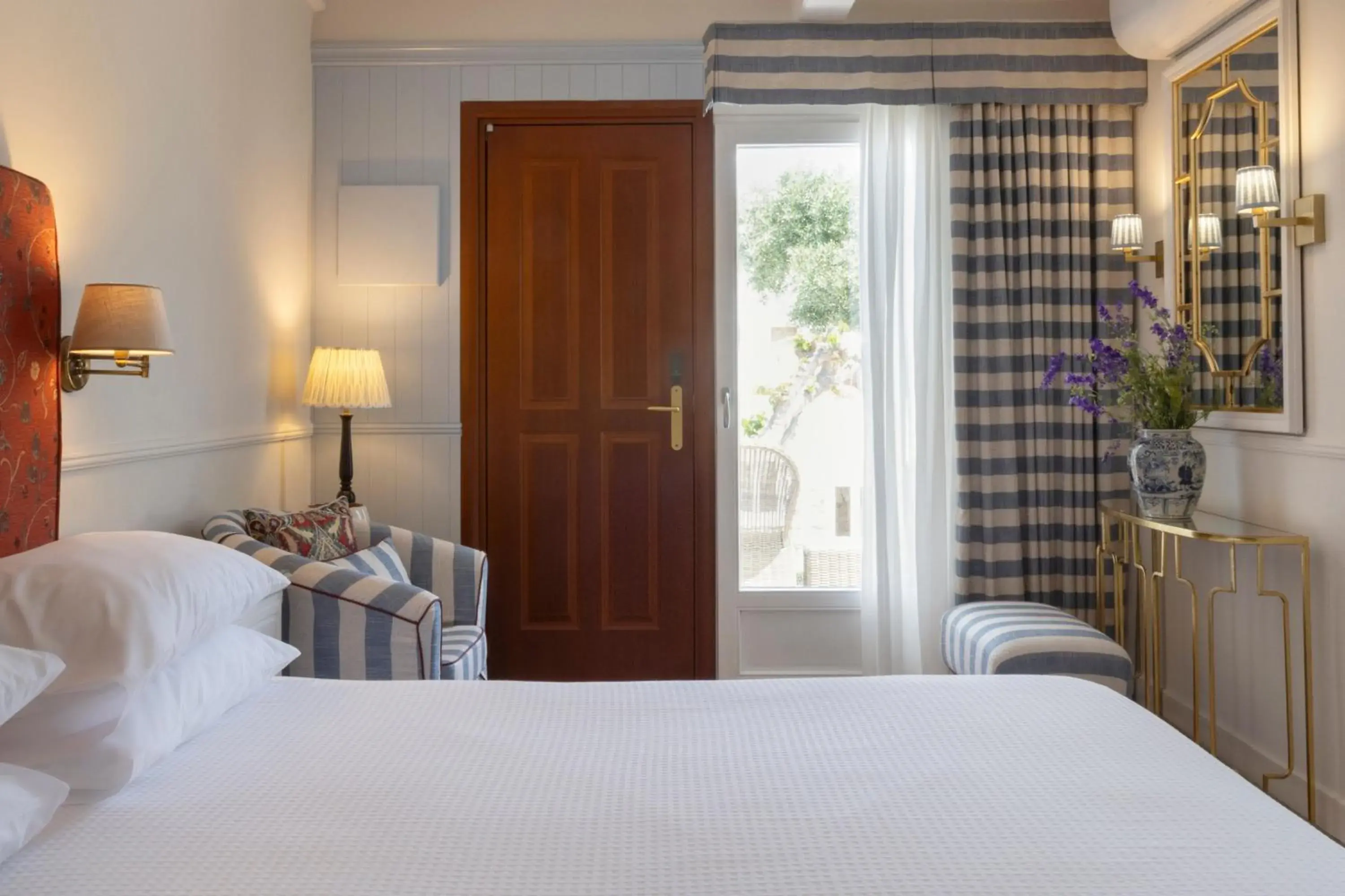 Photo of the whole room, Bed in Despotiko Hotel Photo of the whole room, Bed in Despotiko Hotel