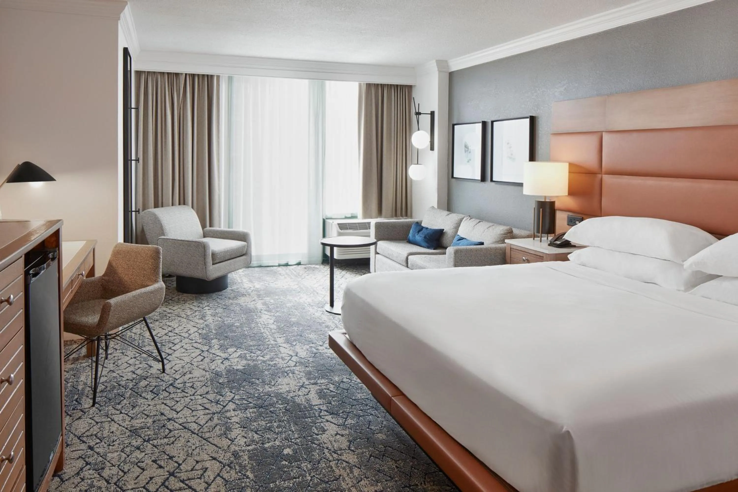 Photo of the whole room, Bed in Sheraton Oceanfront Hotel