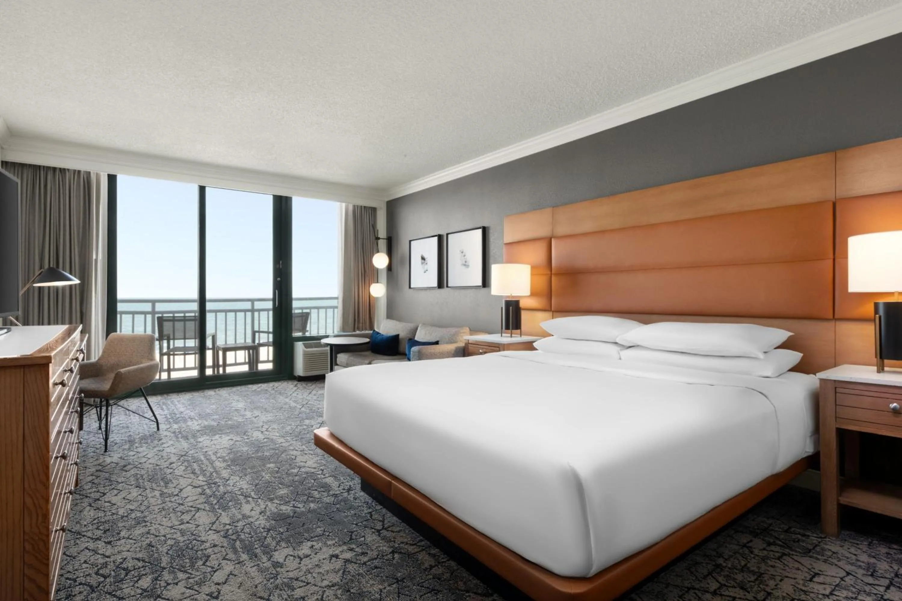 Photo of the whole room, Bed in Sheraton Oceanfront Hotel