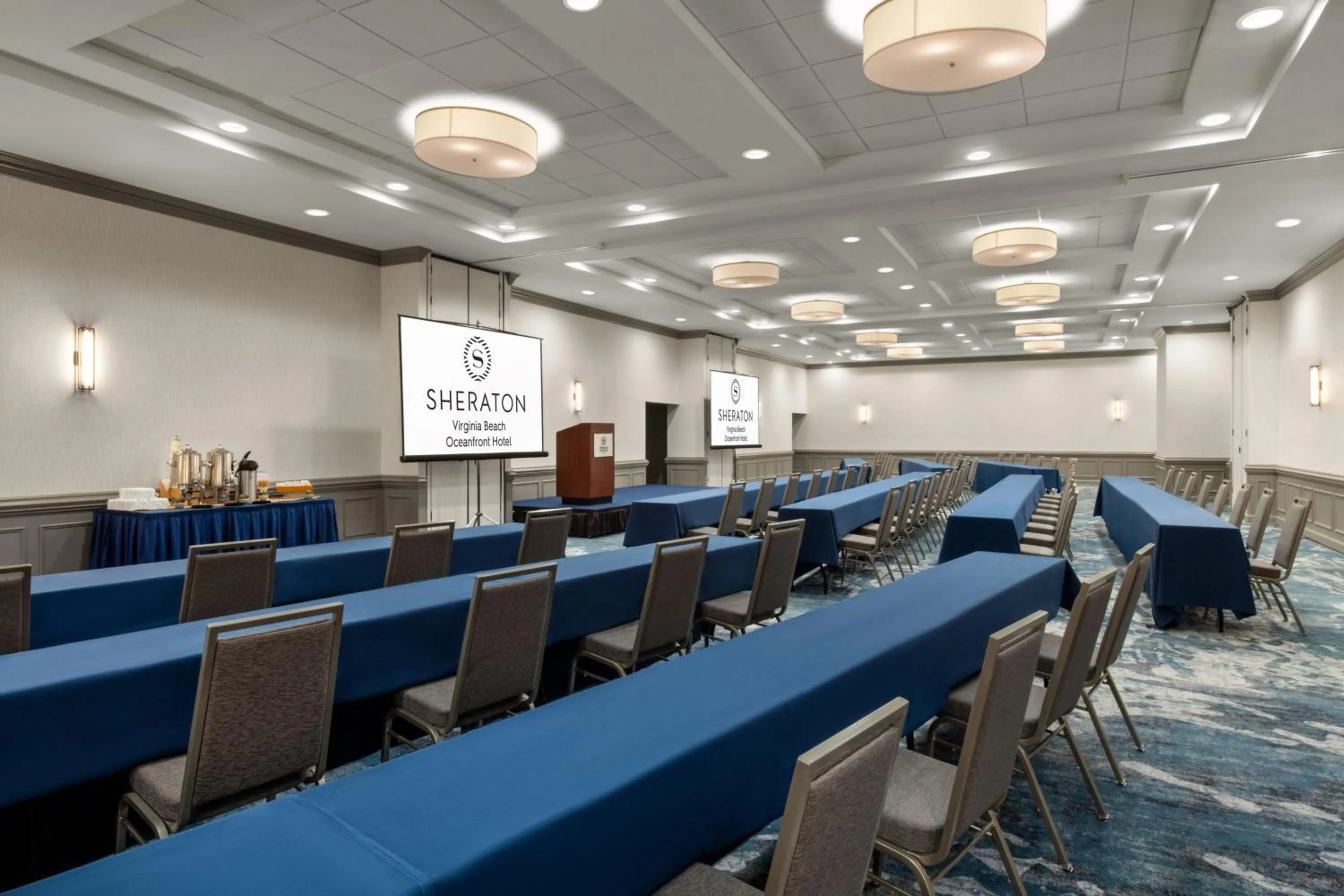 Meeting/conference room in Sheraton Oceanfront Hotel